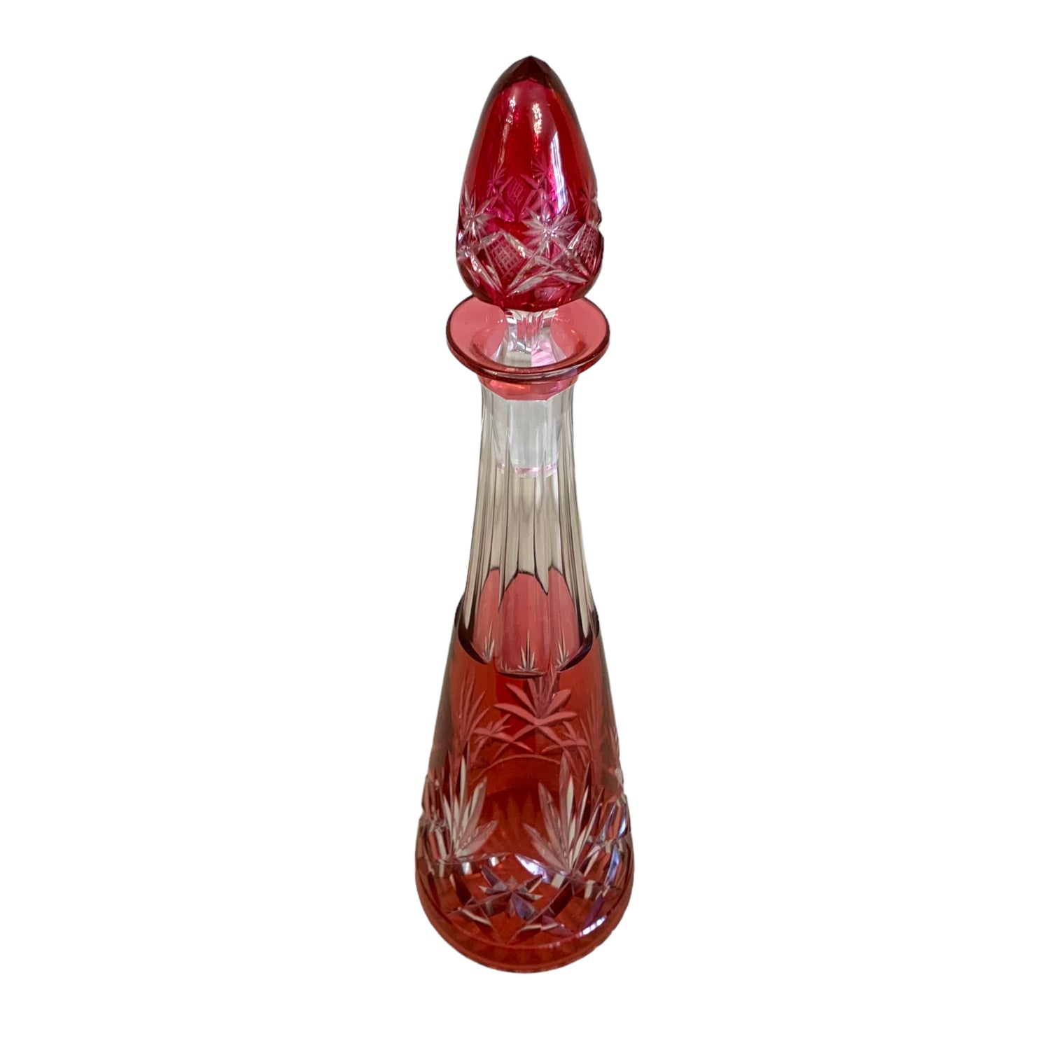 Botella de cristal cortado checo color rojo intenso. SXX