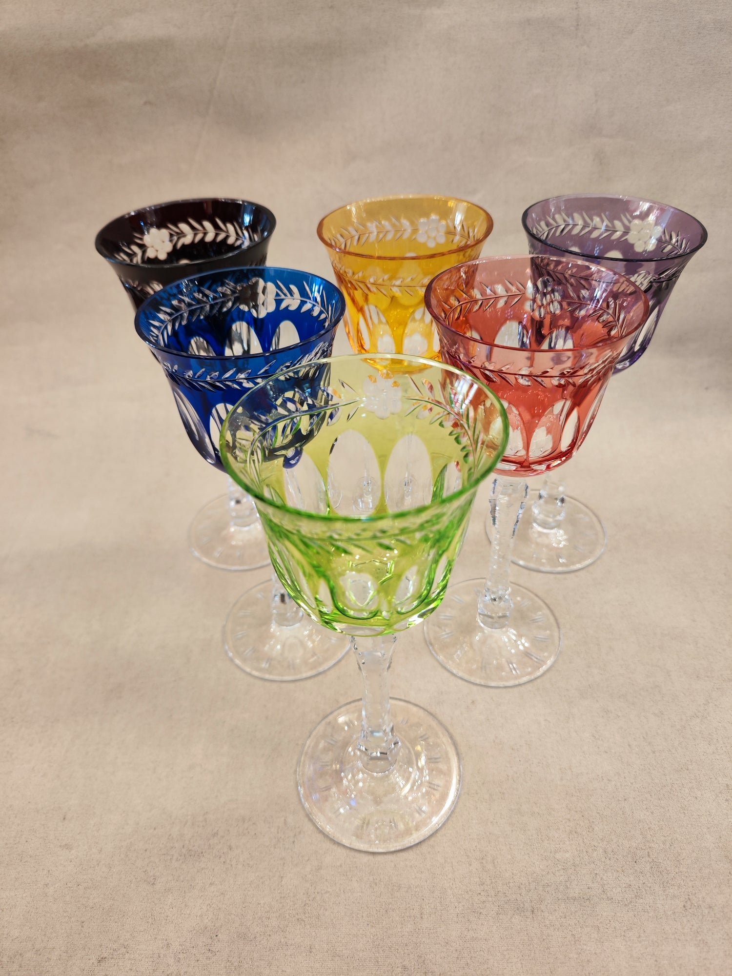 Juego de 6 copas de agua alemanas de color. Alemania 1950