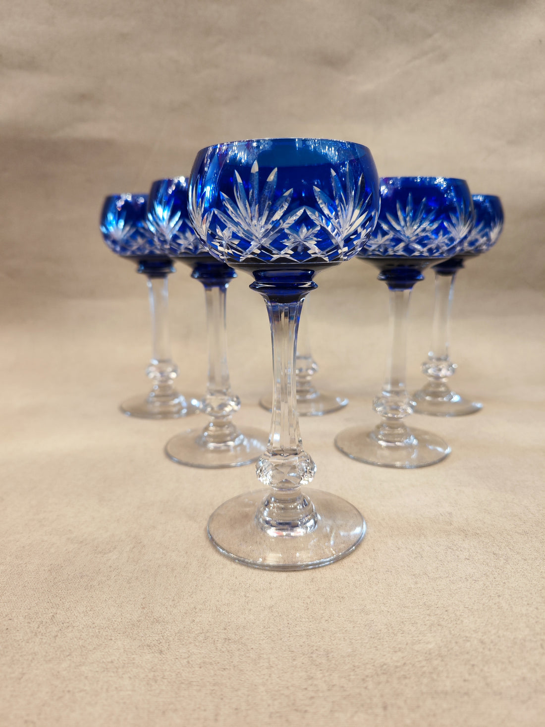 Juego de 6 copas francesa azules cristal cortado. Francia 1950