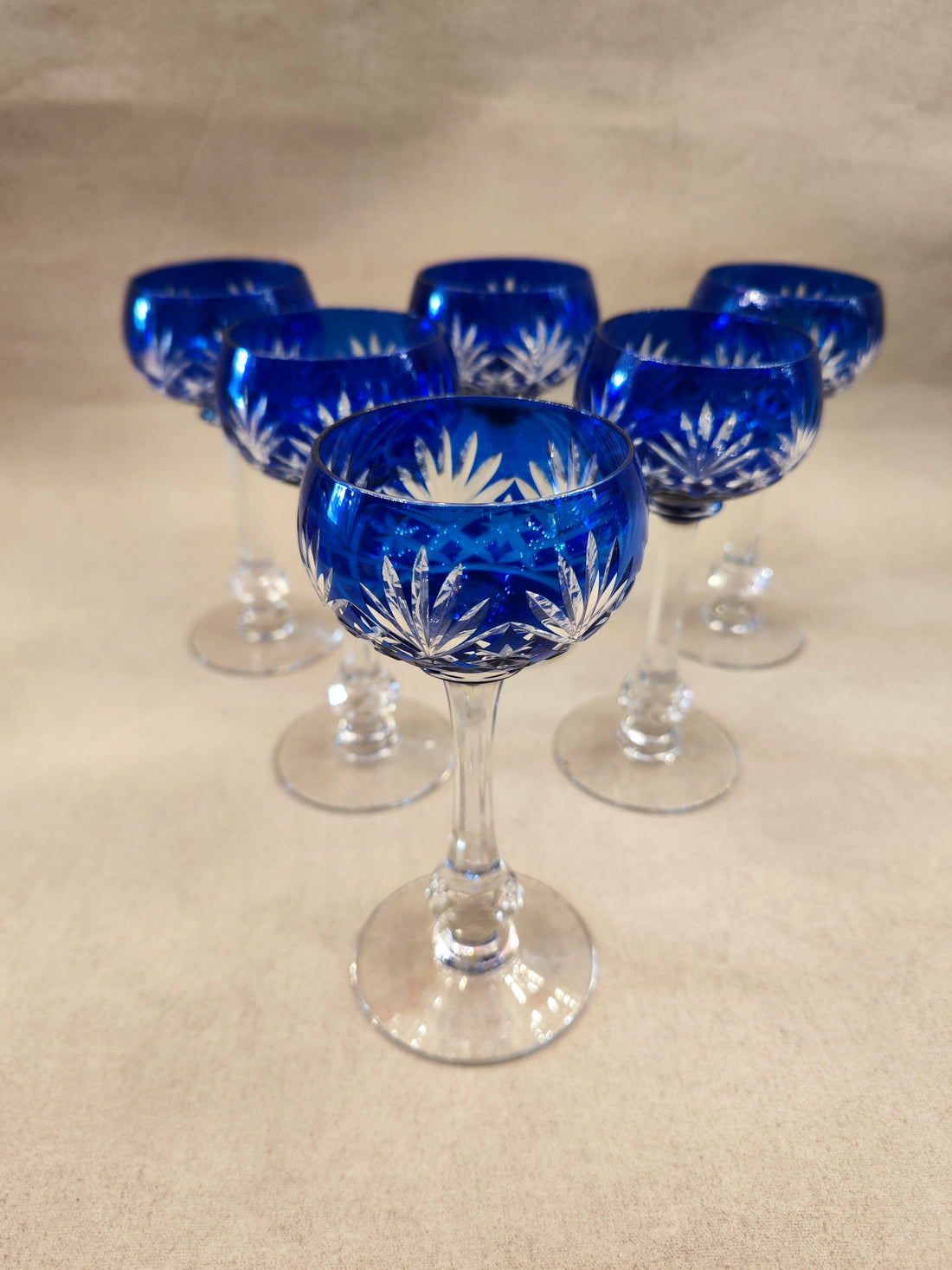 Juego de 6 copas francesa azules cristal cortado. Francia 1950