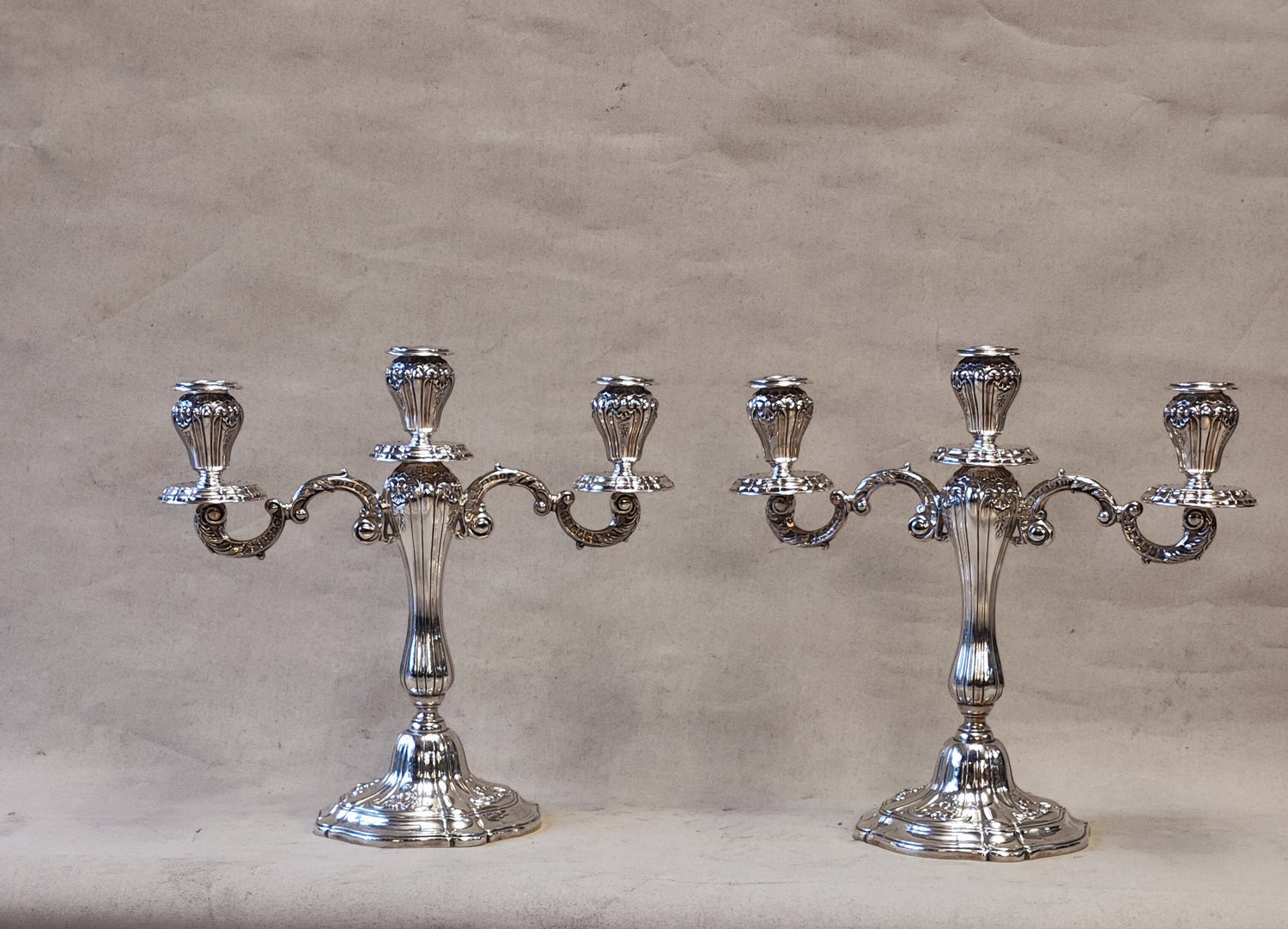 Par de candelabros peruanos plata Camusso. SXX