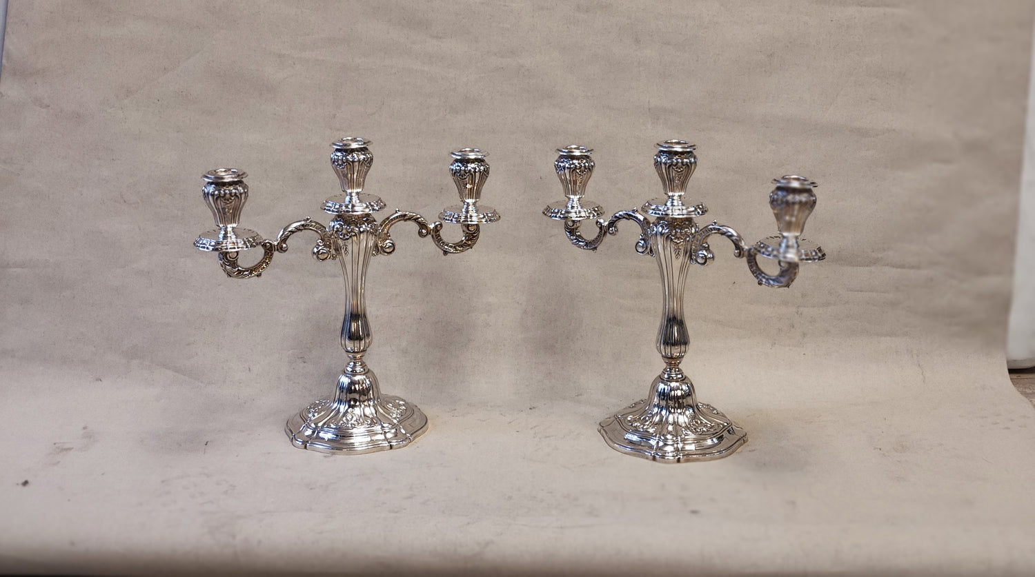 Par de candelabros peruanos plata Camusso. SXX