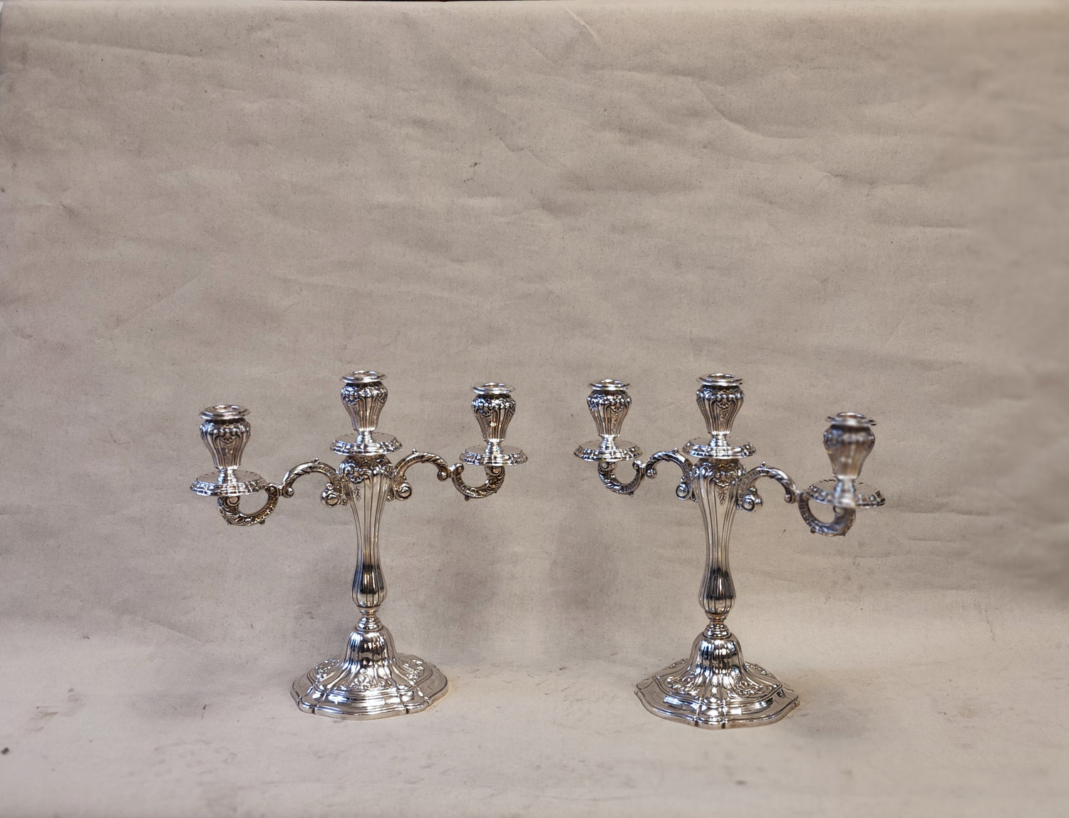 Par de candelabros peruanos plata Camusso. SXX