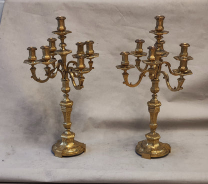 Gran par de candelabros franceses de bronce época Napoleón III. SXIX