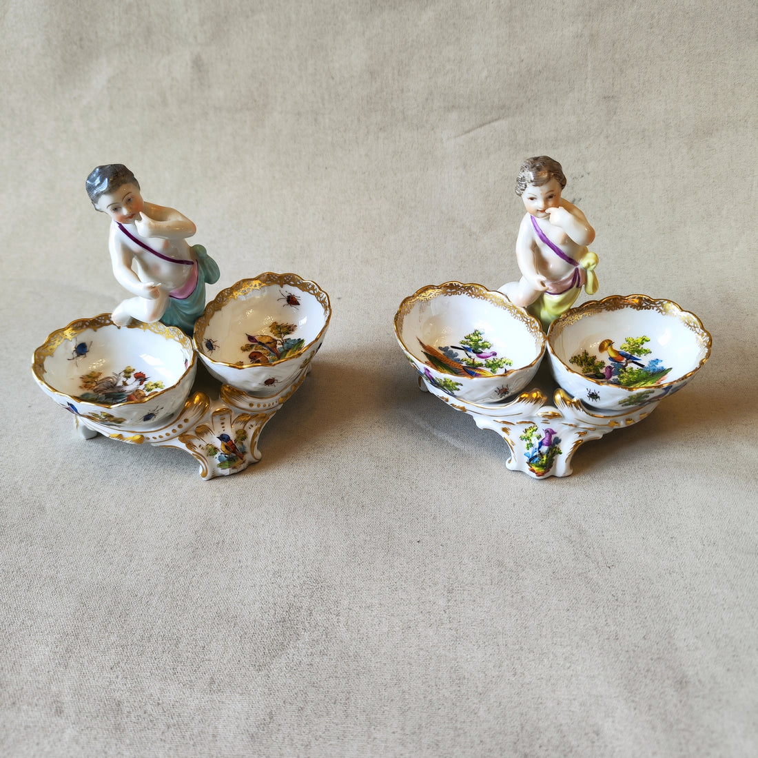 Par de saleros porcelana francesa. SXIX