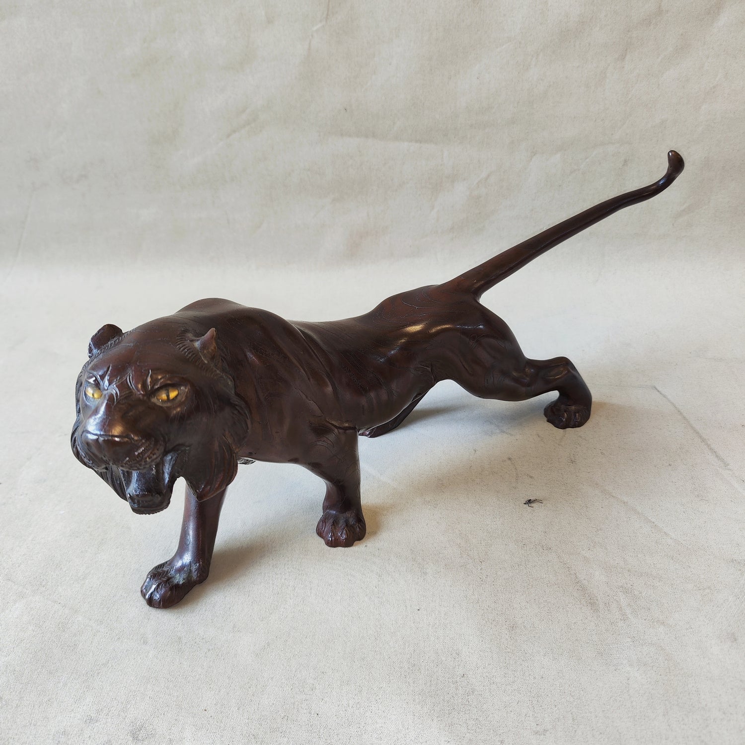 Tigre en bronce MEIJI JAPON. SXIX