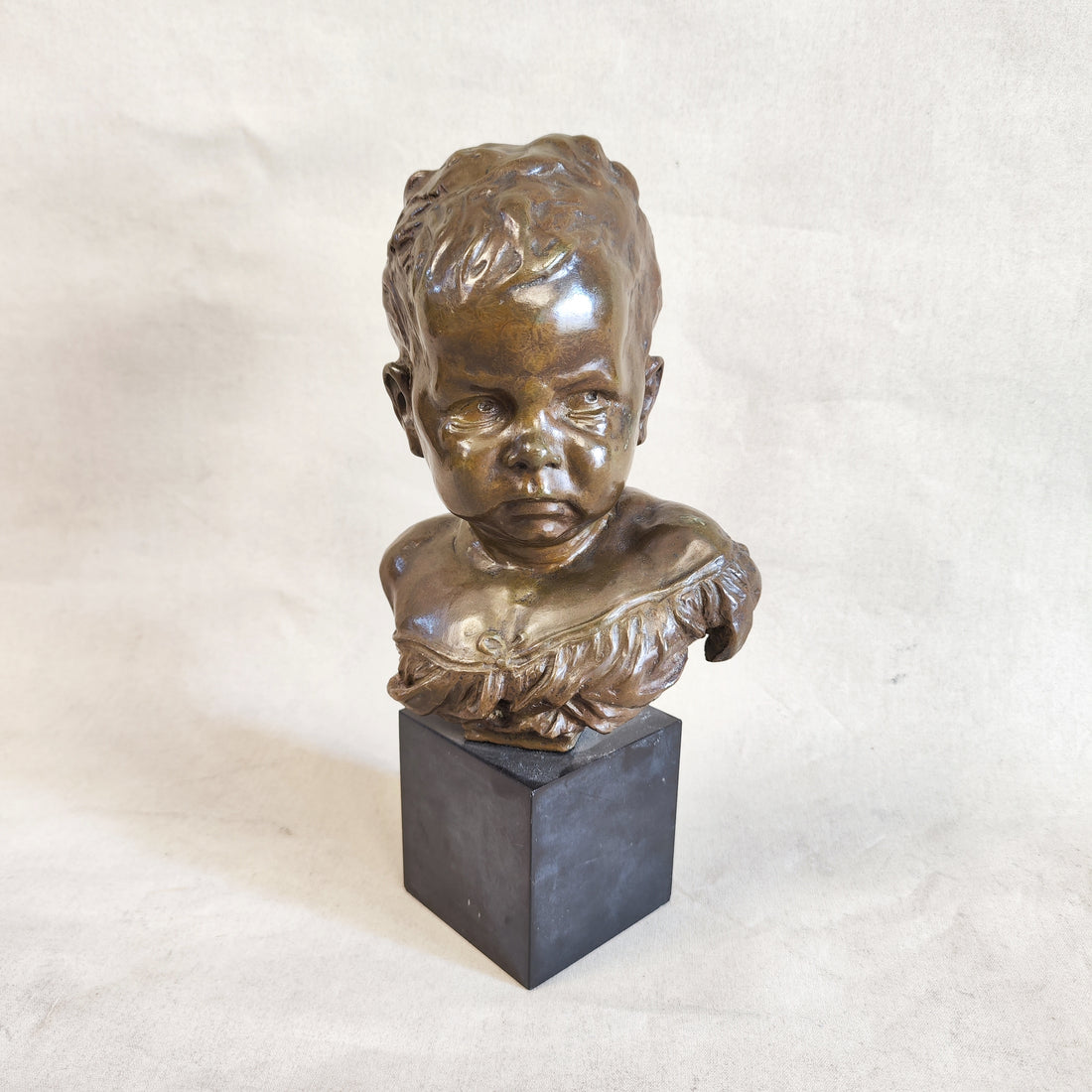 Busto bronce niño francés firmado. Francia. SXIX