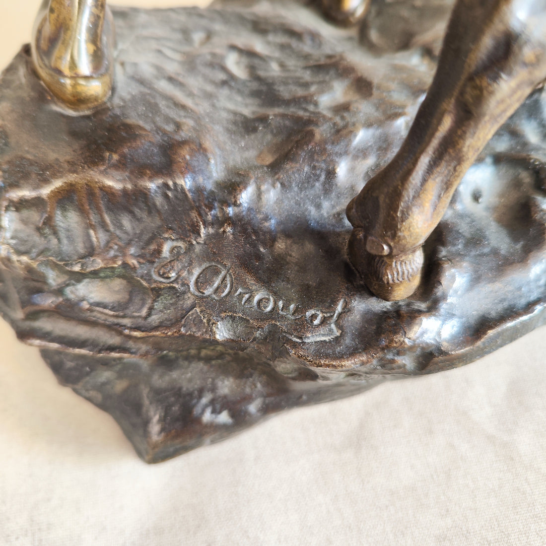 Bronce campesina y toro. Edouard Drouot (1859-1945) Francia