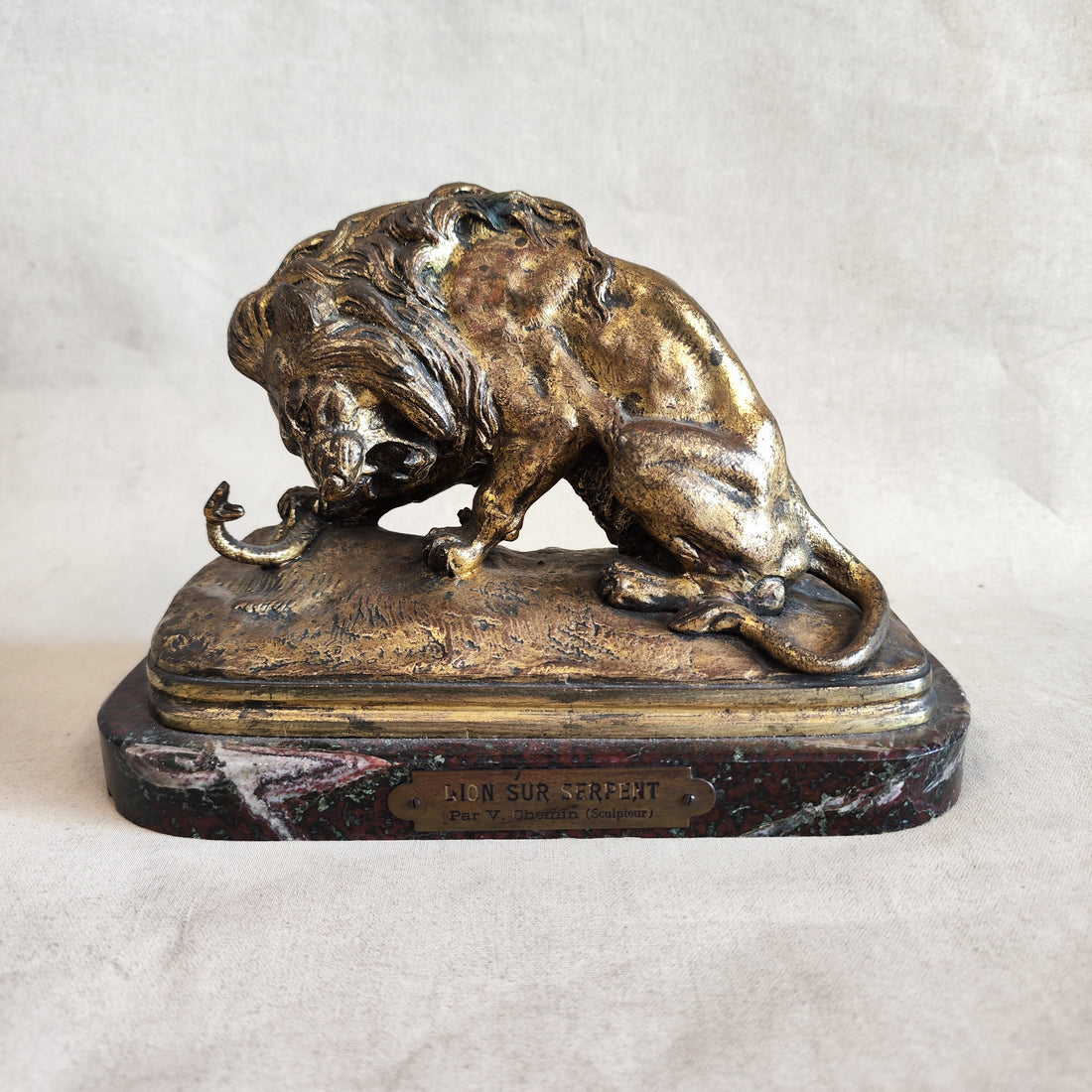 Leon de bronce. Victor Chemin (1823-1901). Francia. SXIX