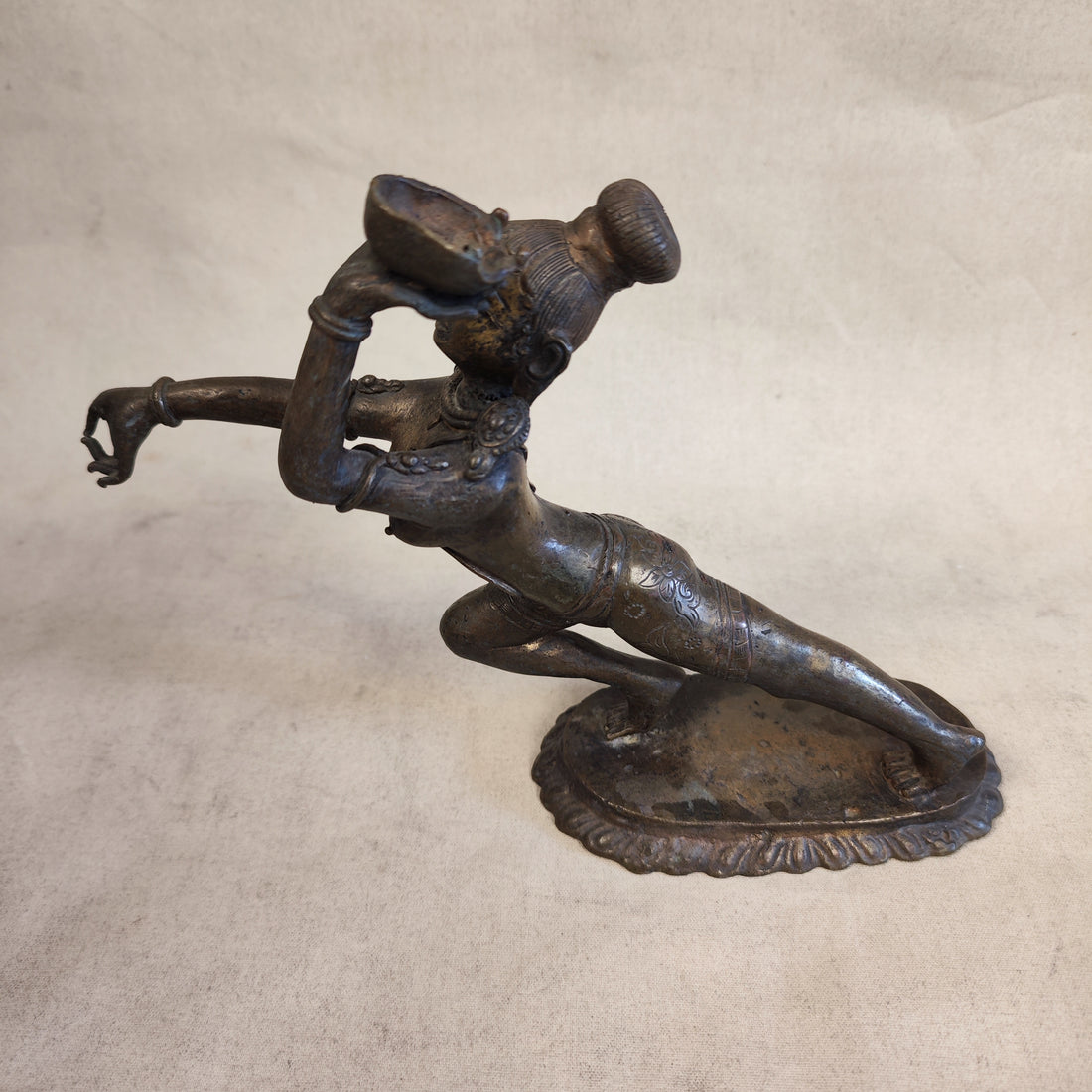 Bronce tailandes Apsara. SXIX