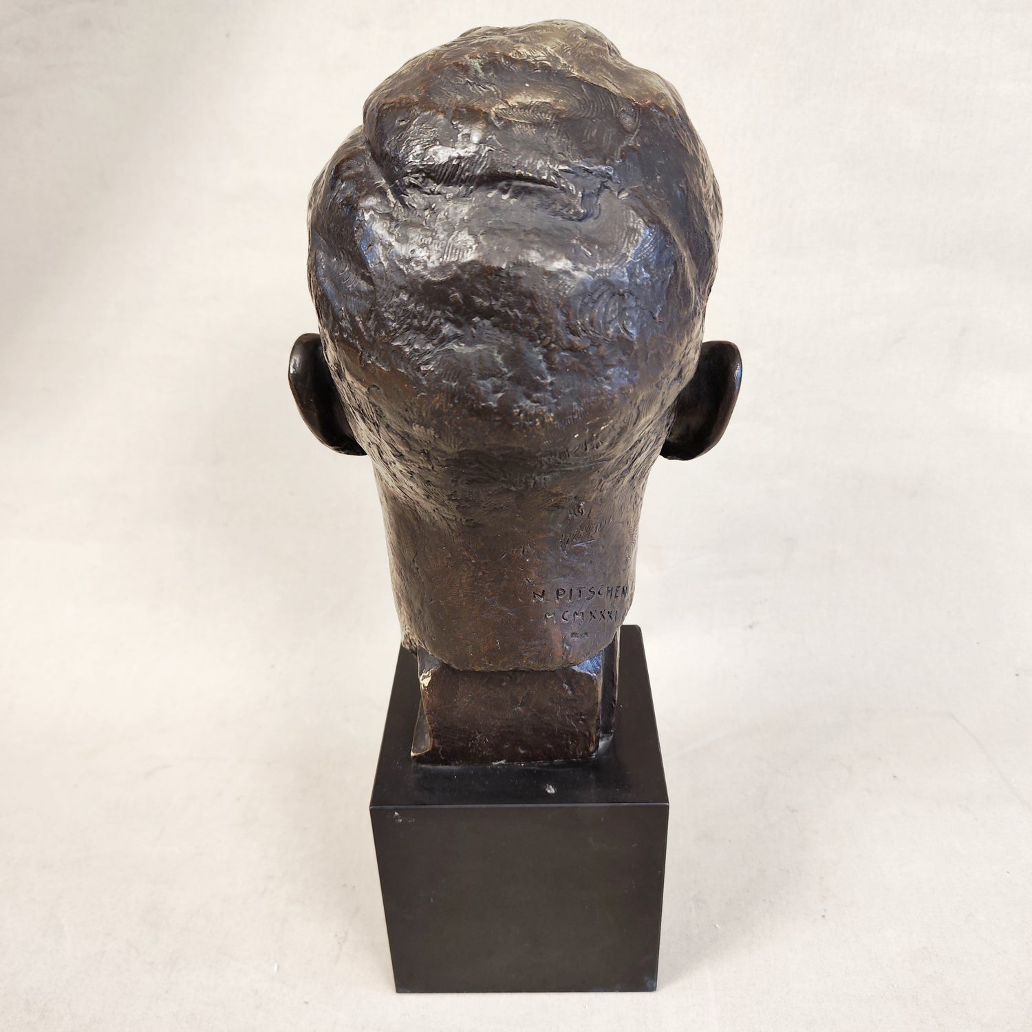 Busto Seraphin Martin. Firmado N. Pitschen