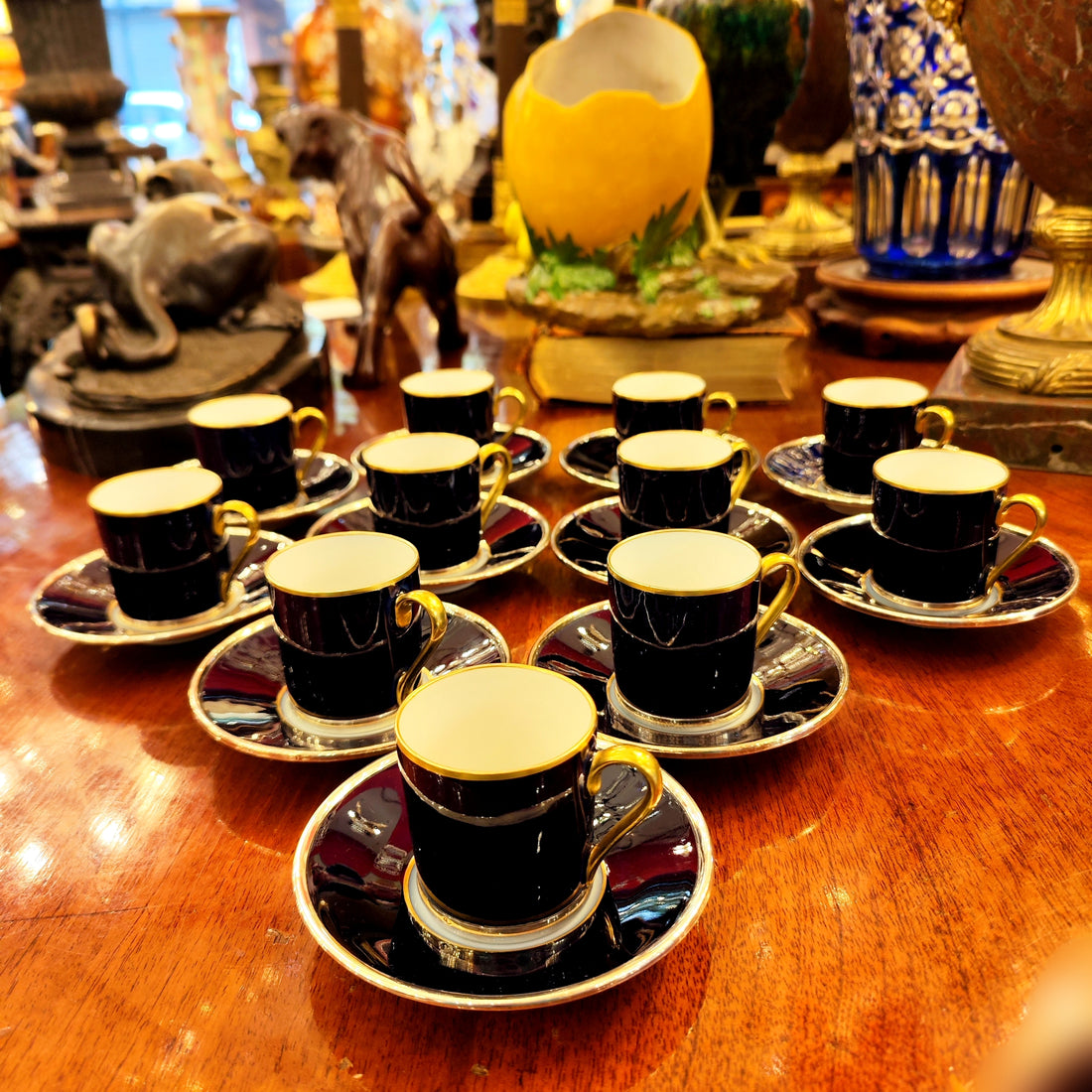Juego de 11 taxas de cafe azul cobalto &quot;Viejo Paris&quot;. Francia SXIX