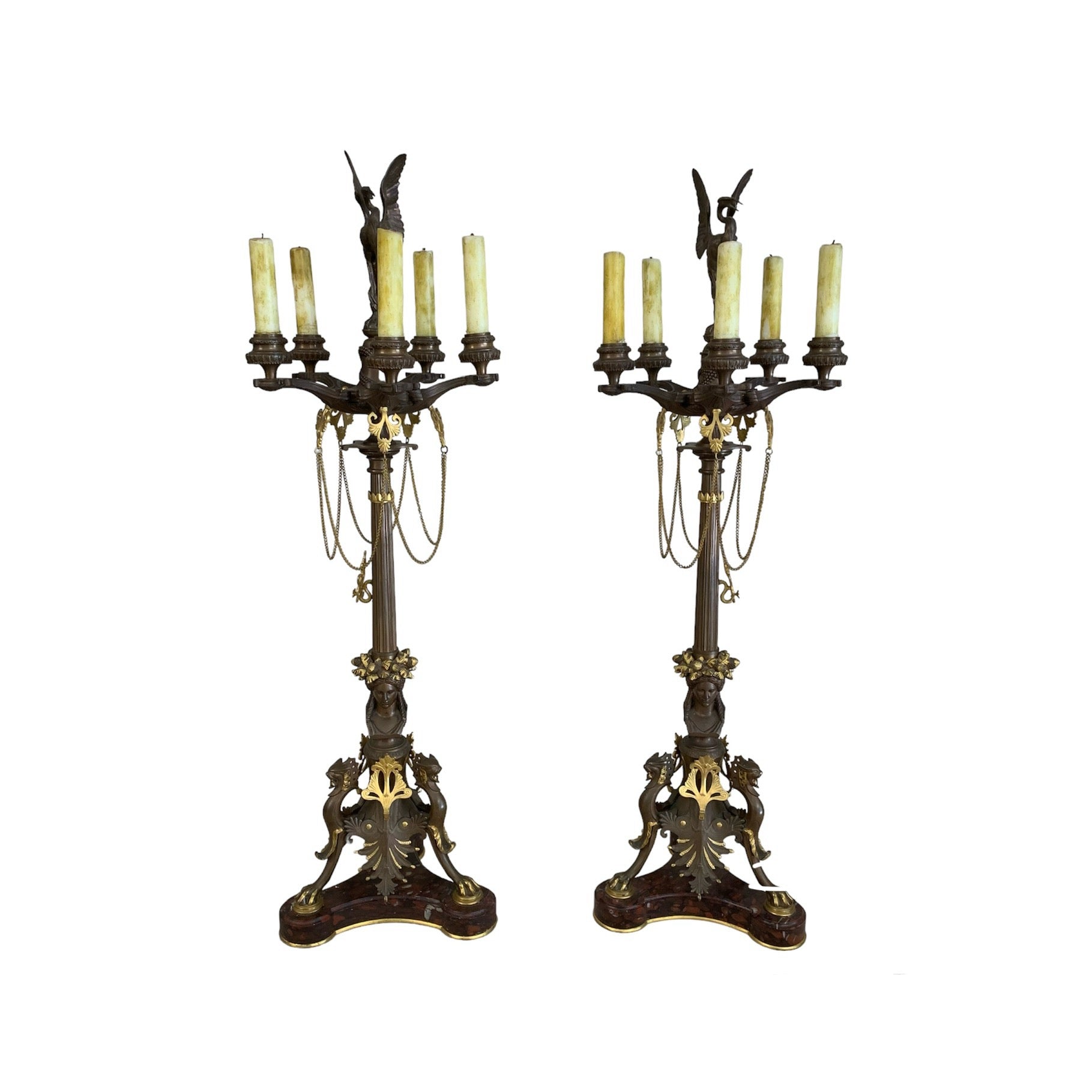 Par de candelabros franceses de bornce Estilo Neo-pompeyano . SXIX