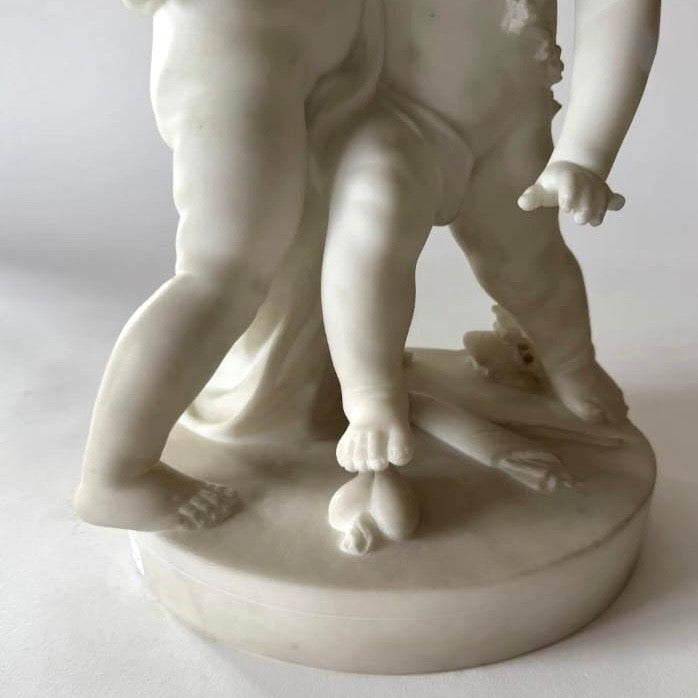 Escultura italiana de mármol de dos puttis. Italia SXIX