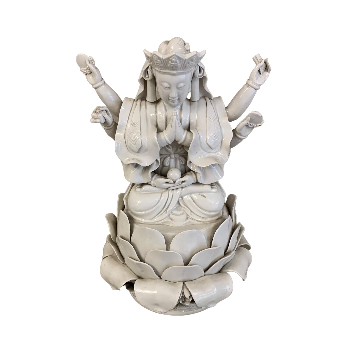 Figura de porcelana Blanc de Chine de diosa Guan Yin. SXIX