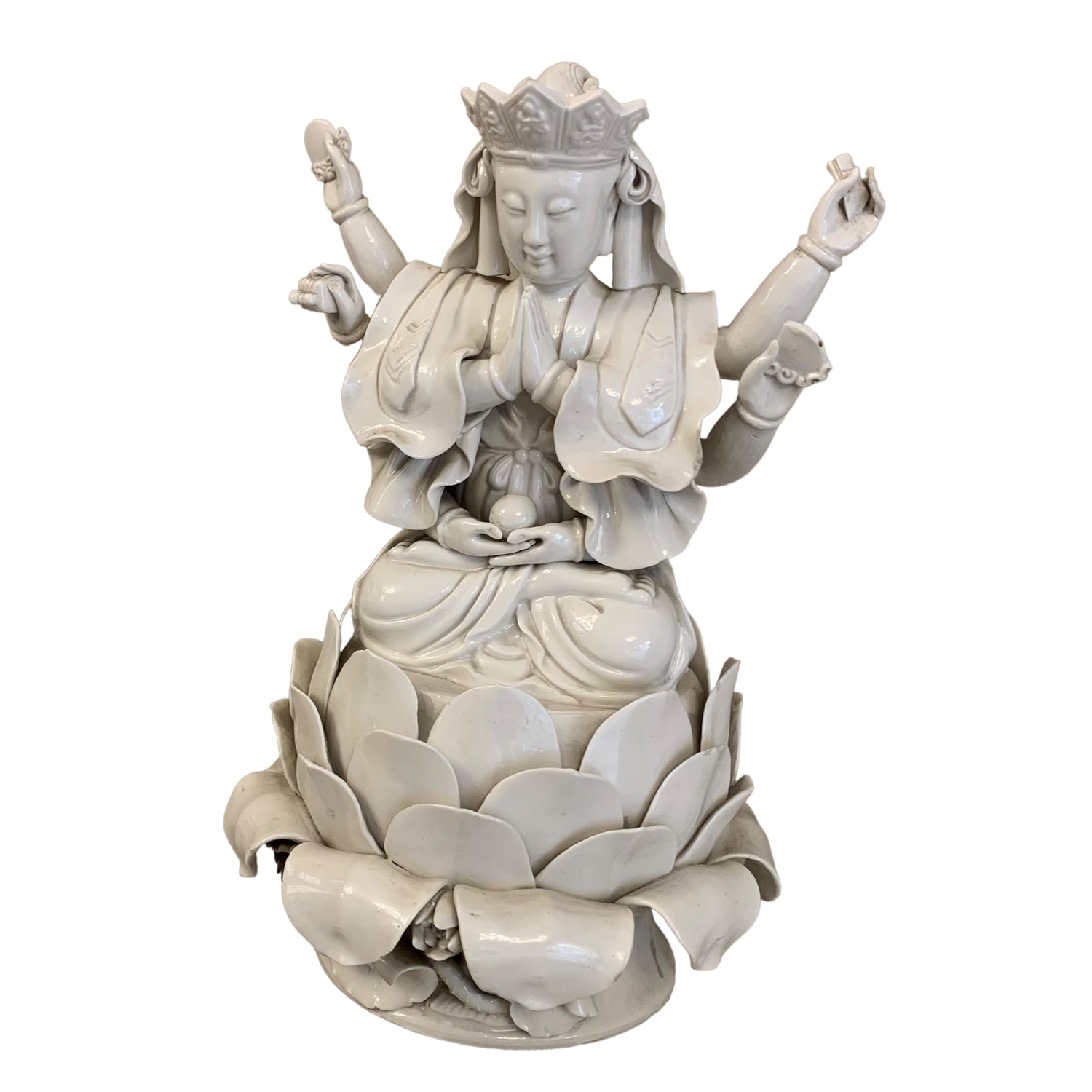 Figura de porcelana Blanc de Chine de diosa Guan Yin. SXIX