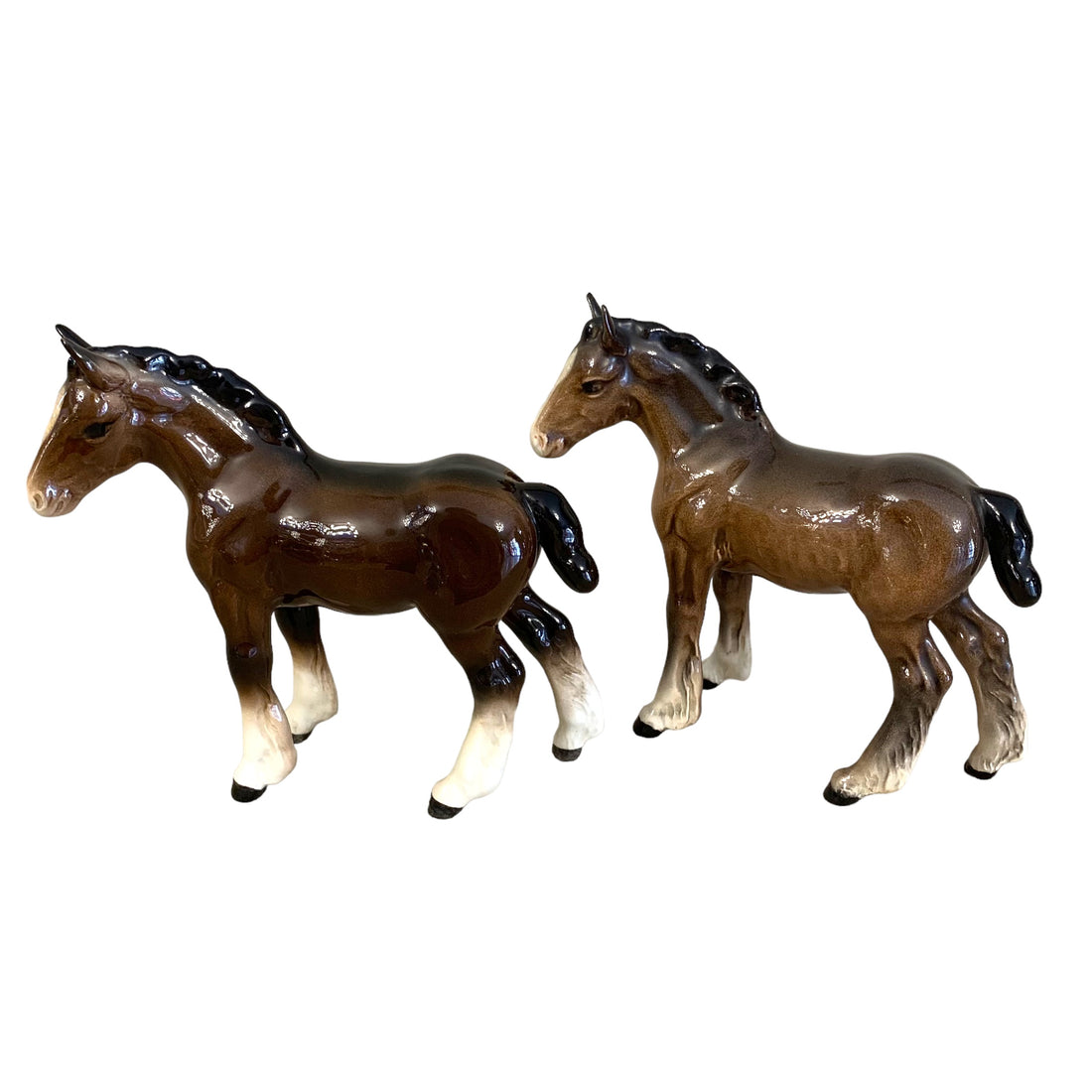 Par de caballos de porcelaan ingelsa Beswick. SXX