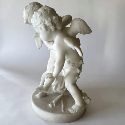 Escultura italiana de mármol de dos puttis. Italia SXIX