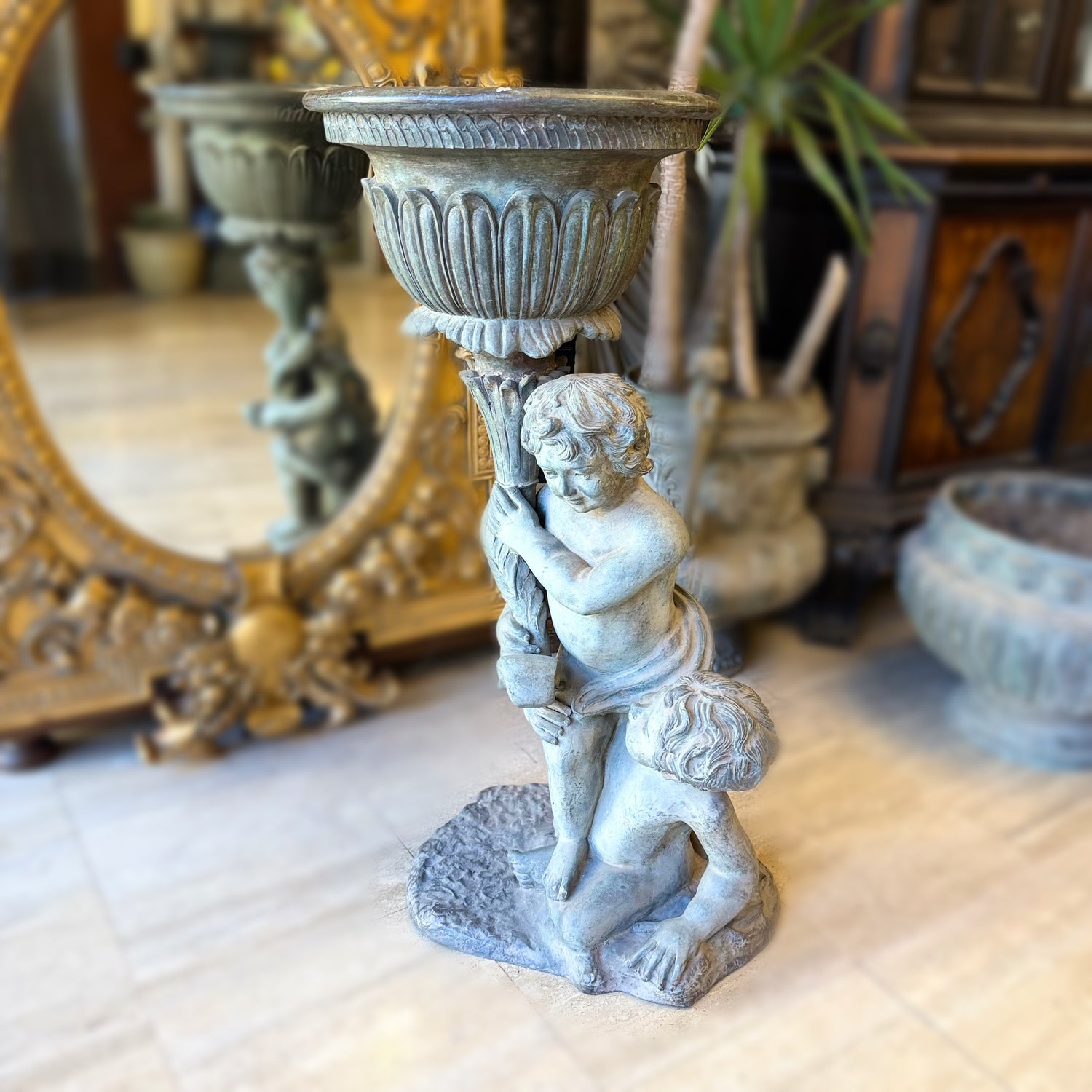 Copón italiano de bronce estilo rococo. Italia SXX