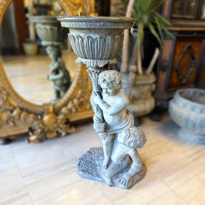 Copón italiano de bronce estilo rococo. Italia SXX