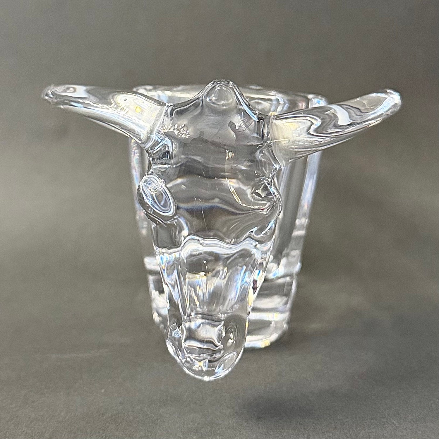 Toro de cristal Vannes-le-Chatel. Francia SXX