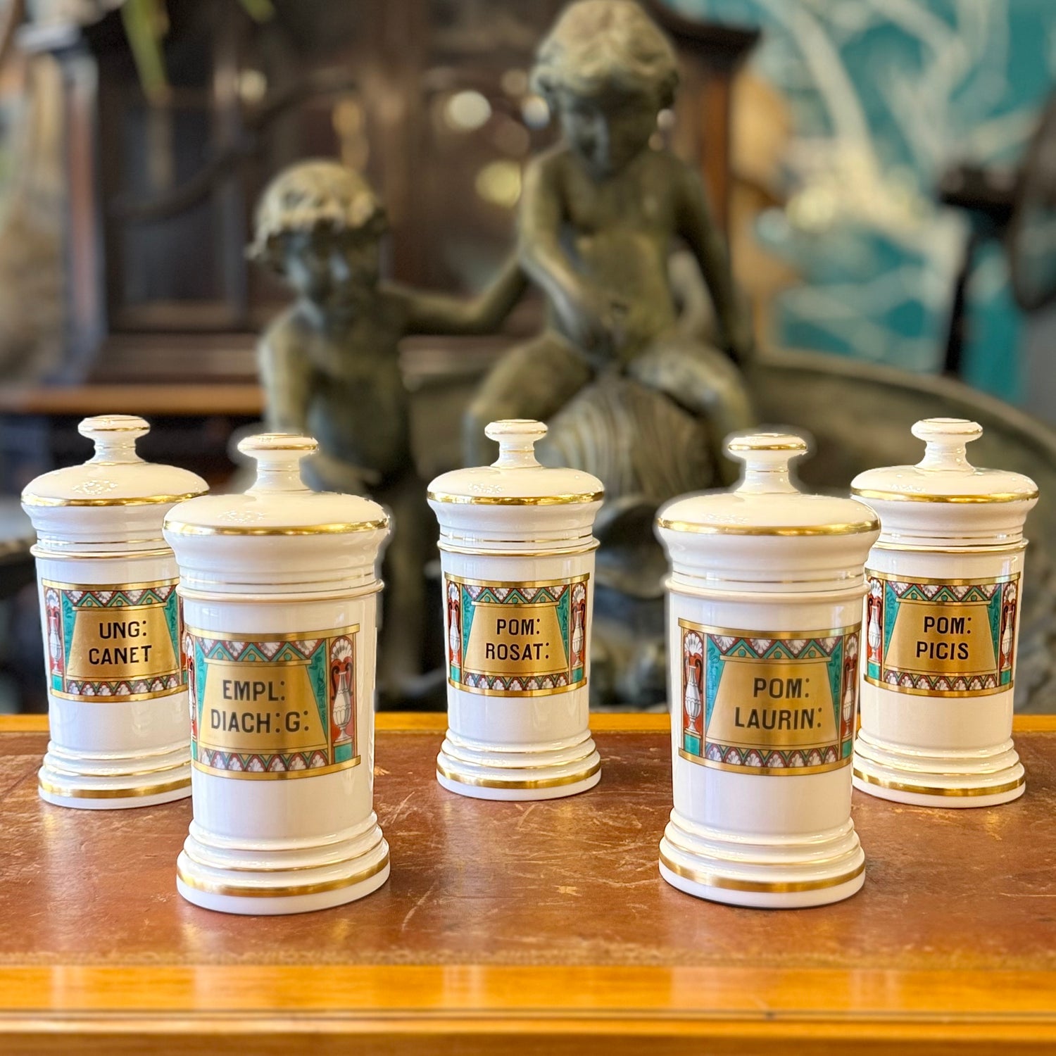 Juego de frascos de farmacia de porcelana Napoleón III. Francia SXIX