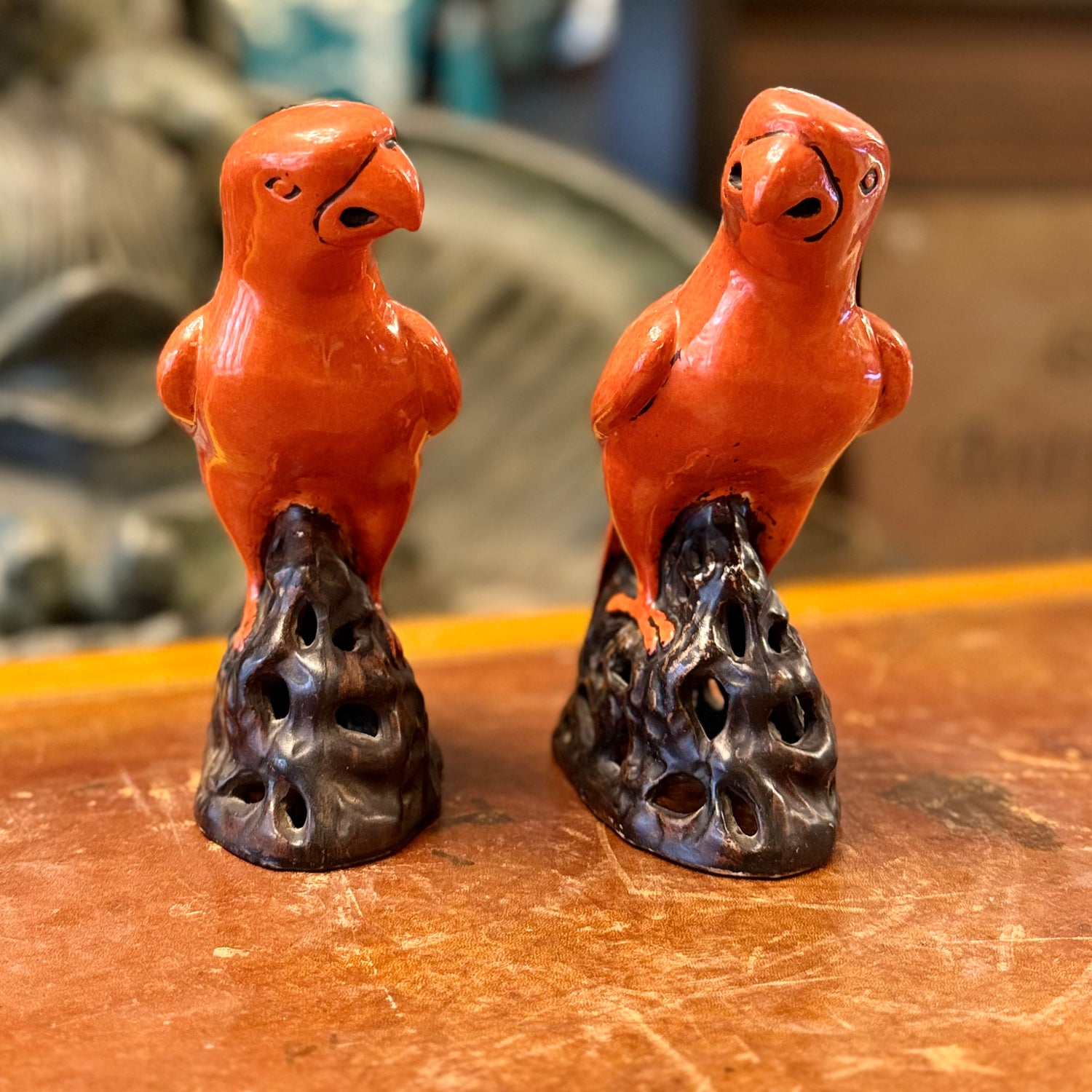 Par de loros chino de caolín. China SXIX