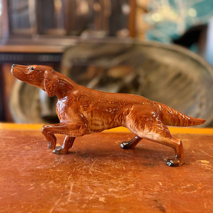 Perro de porcelana Art-Deco de un Setter. Checoeslovaquia  SXX