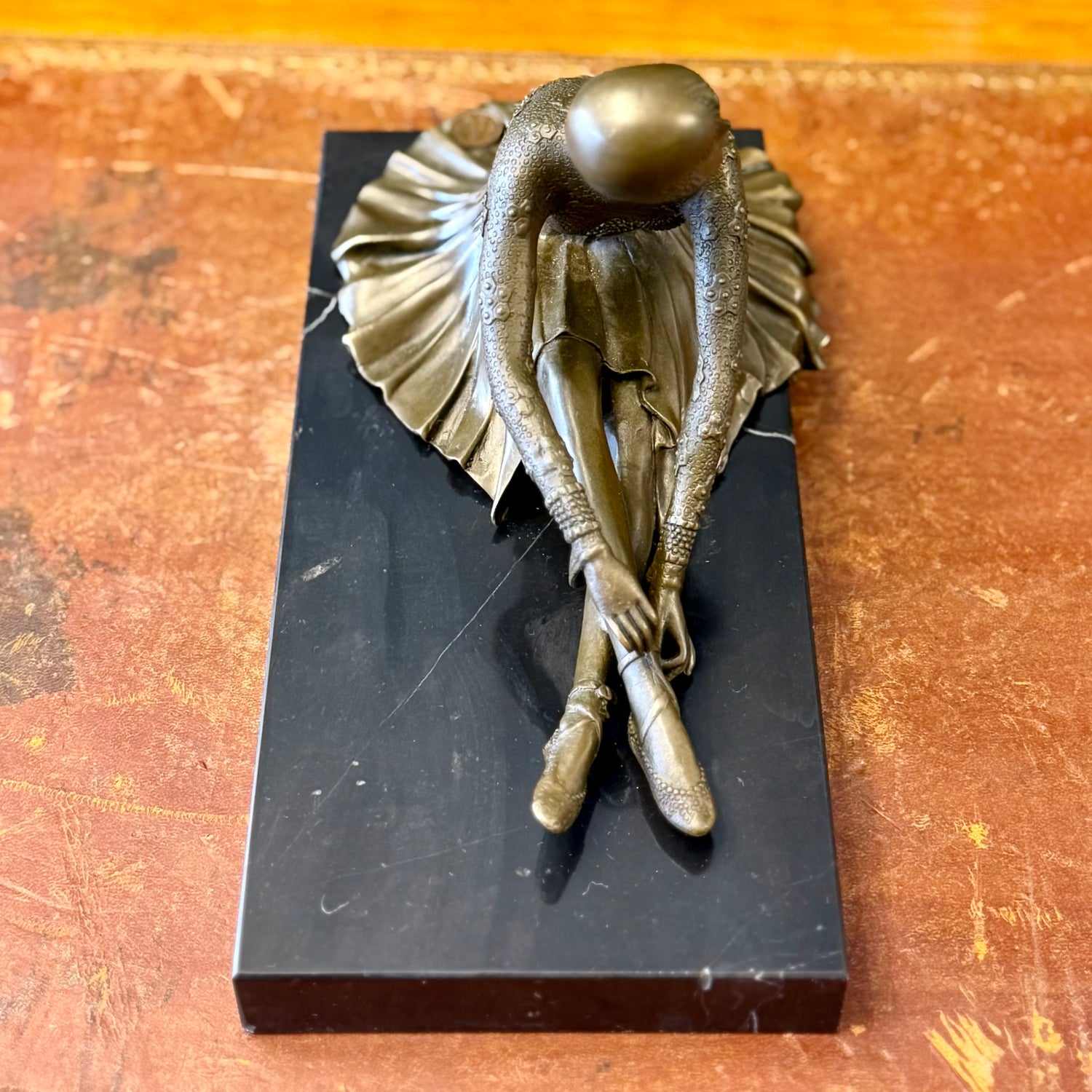 Bailarina de bronce Art-Deco firmada Demetre Chiparus. Francia SXX