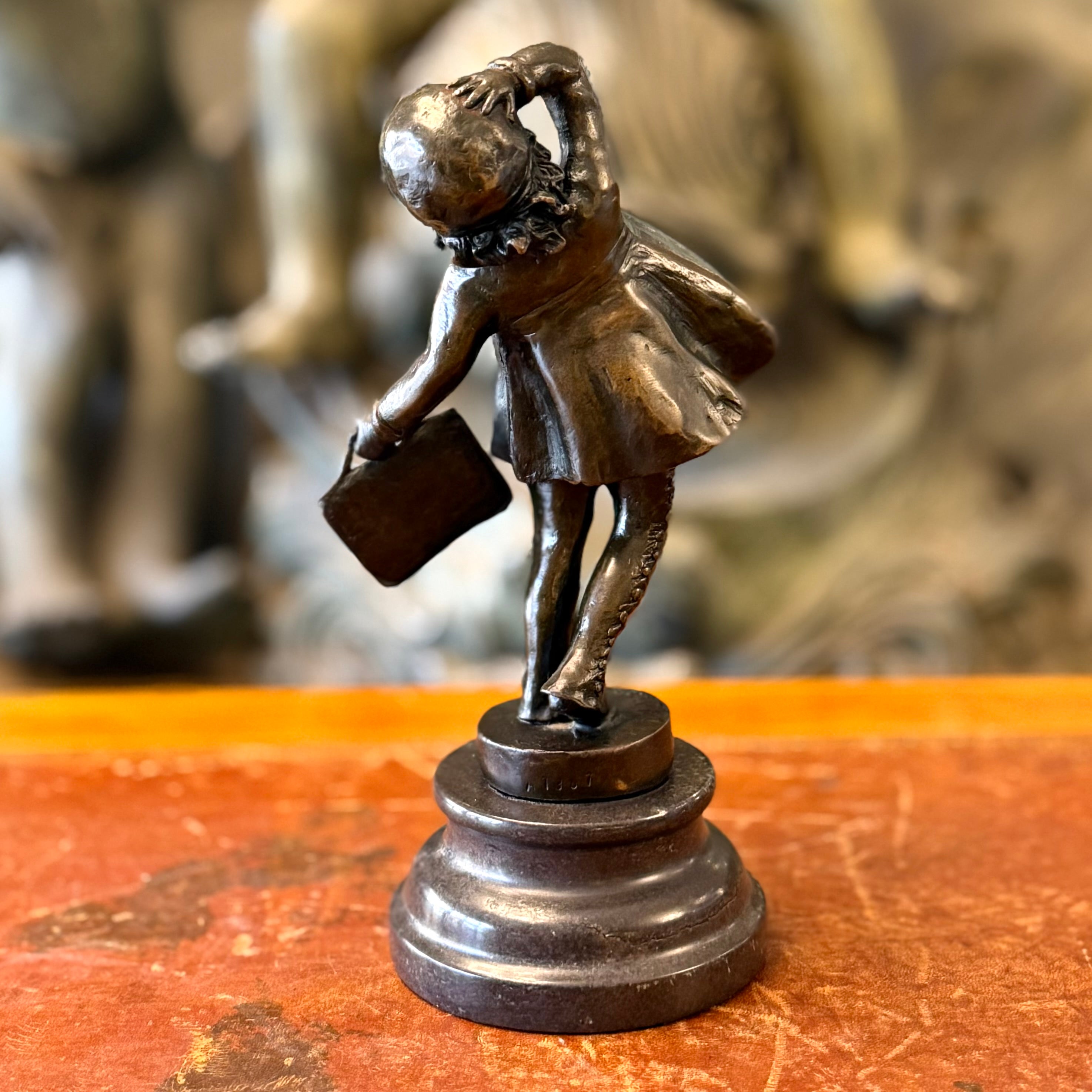 Escultura bronce "La Colegiala" Demetre Chiparus. Francia SXX