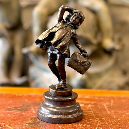 Escultura bronce "La Colegiala" Demetre Chiparus. Francia SXX