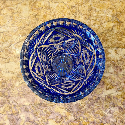 Florero de cristal cortado azul intenso. Bohemia SXIX