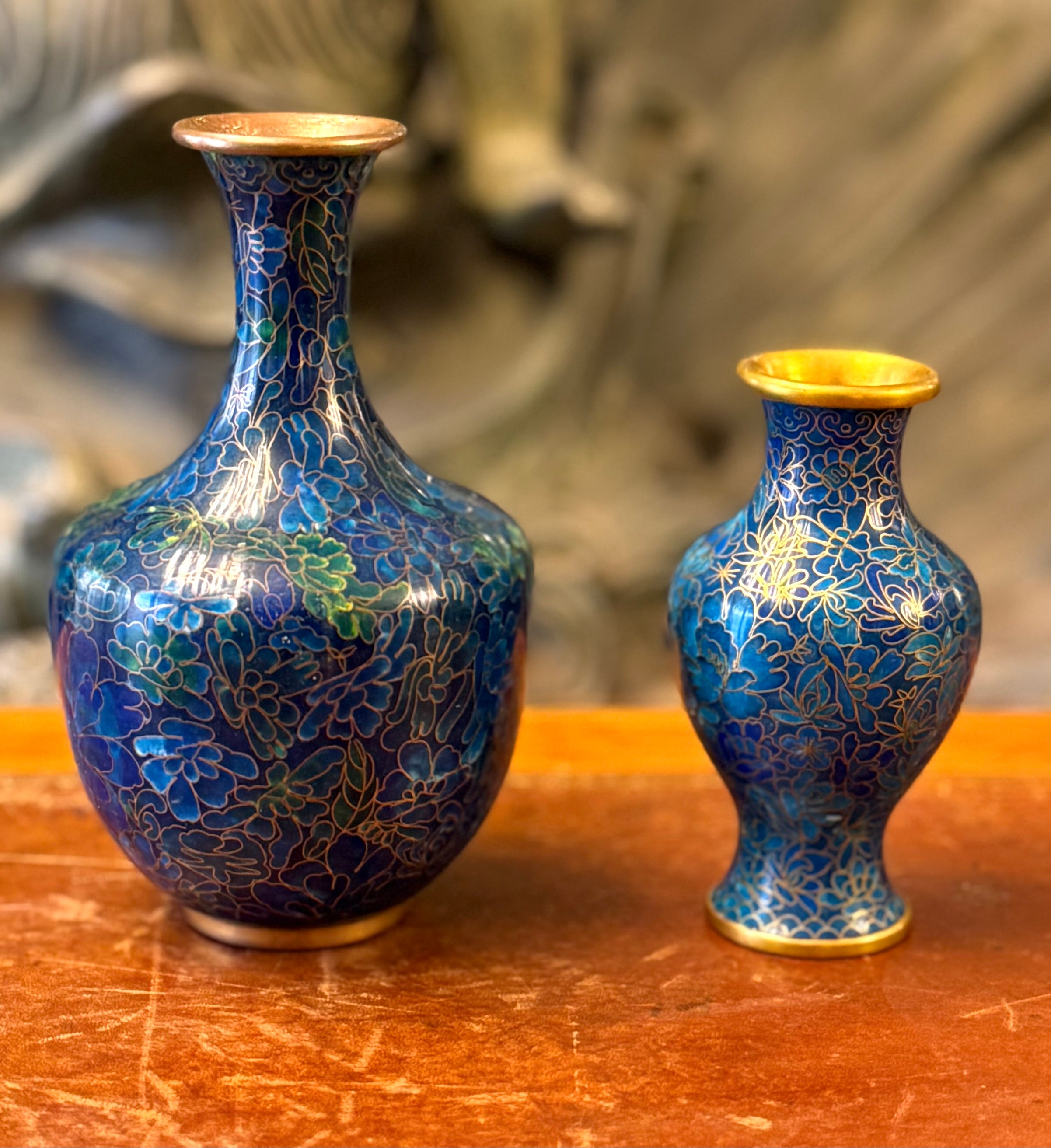 Dos jarroncitos cloissone japoneses Meiji. Japon SXIX