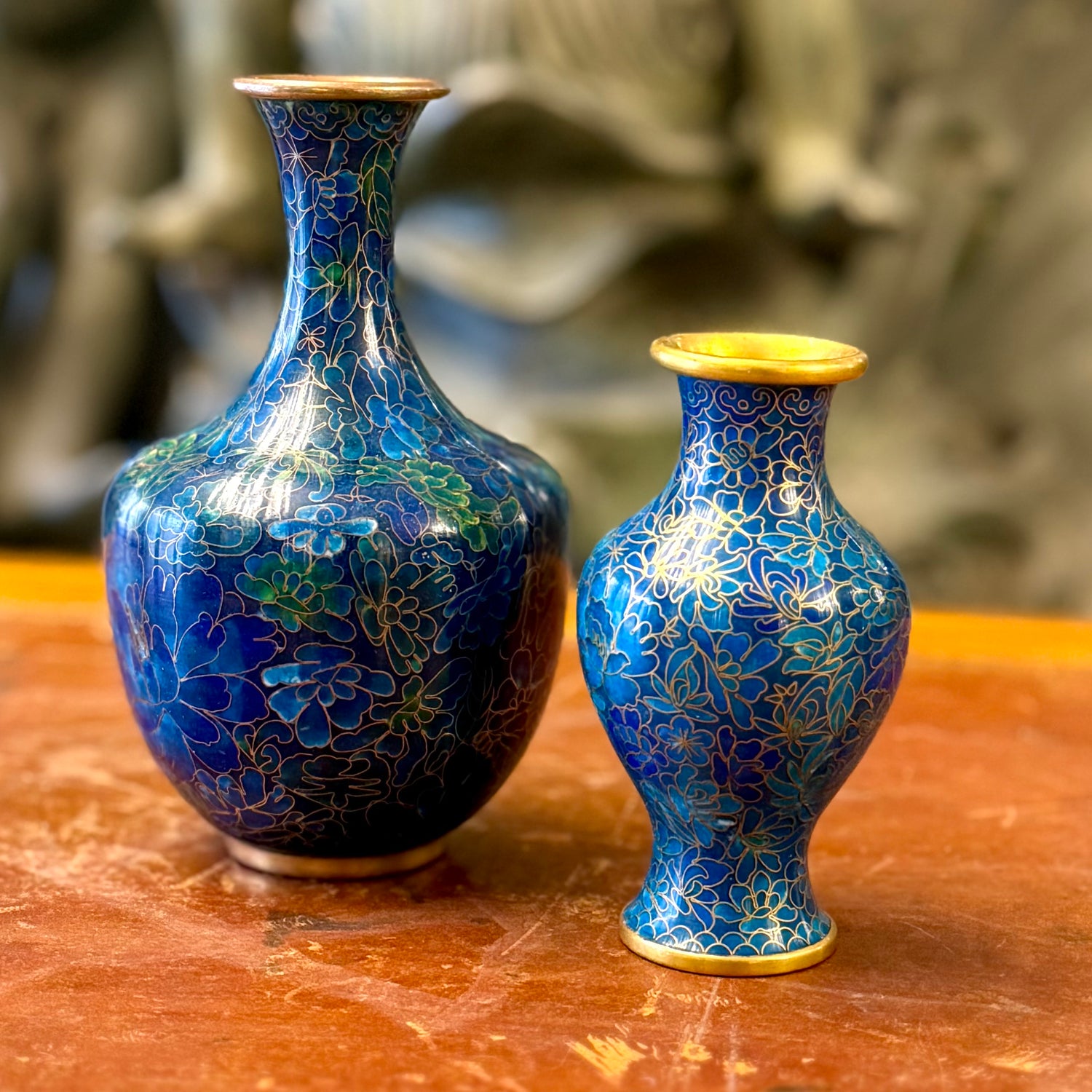 Dos jarroncitos cloissone japoneses Meiji. Japon SXIX