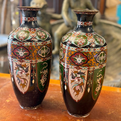 Magnifico par de cloissone balustre Meiji. Japón SXIX