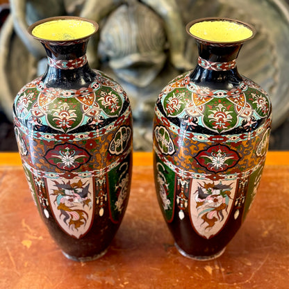 Magnifico par de cloissone balustre Meiji. Japón SXIX