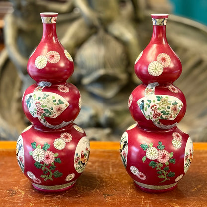 Par de jarrones chinos frambuesa "triple gorda". China SXIX