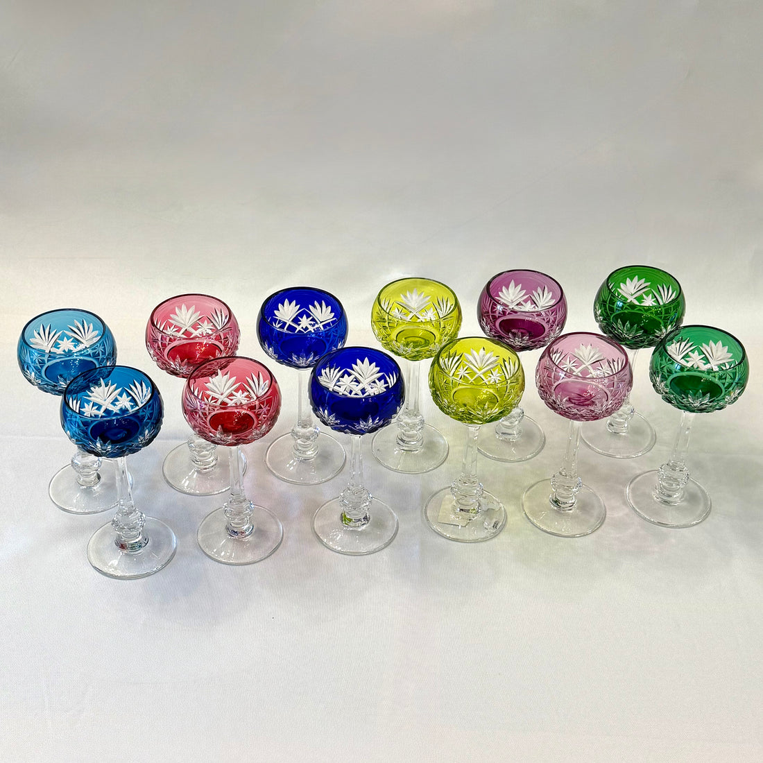 Juego de doce copas Saint-Louis modelo Riesling. Francia SXX