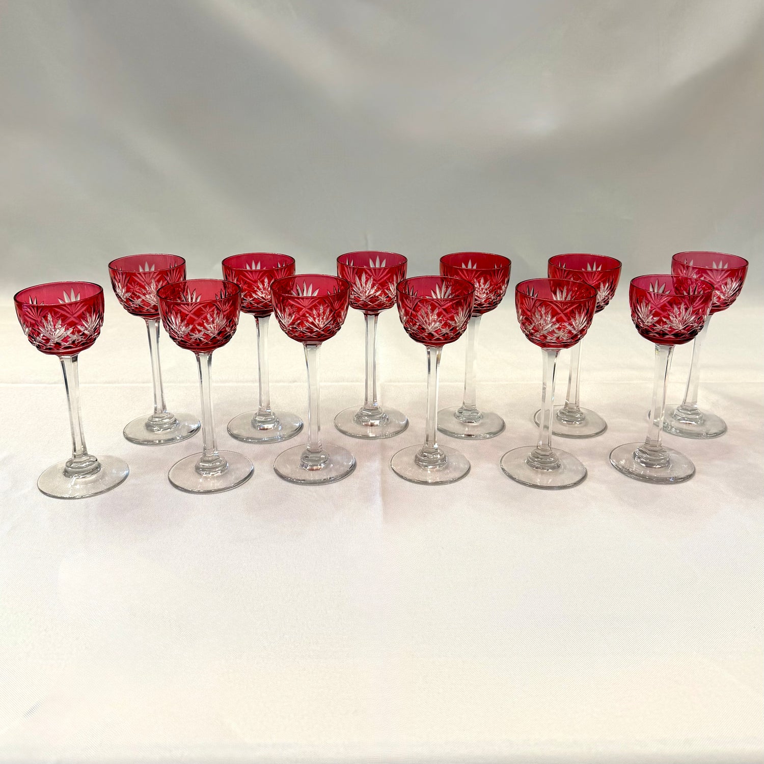 Juego de doce copas licor francesas. Francia SXX