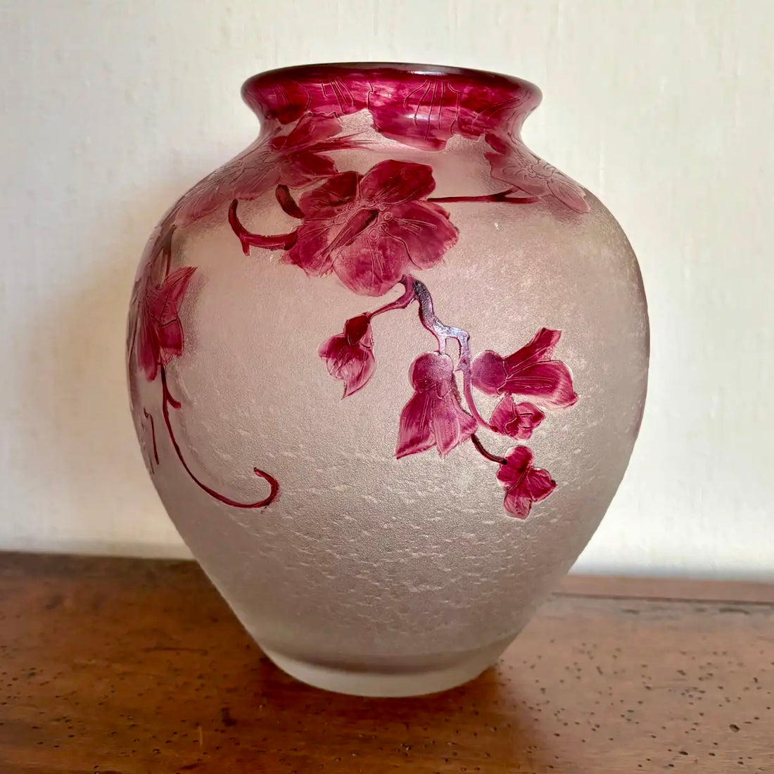Florero de vidrio cameo Art-Nouveau LEGRAS. Francia SXX