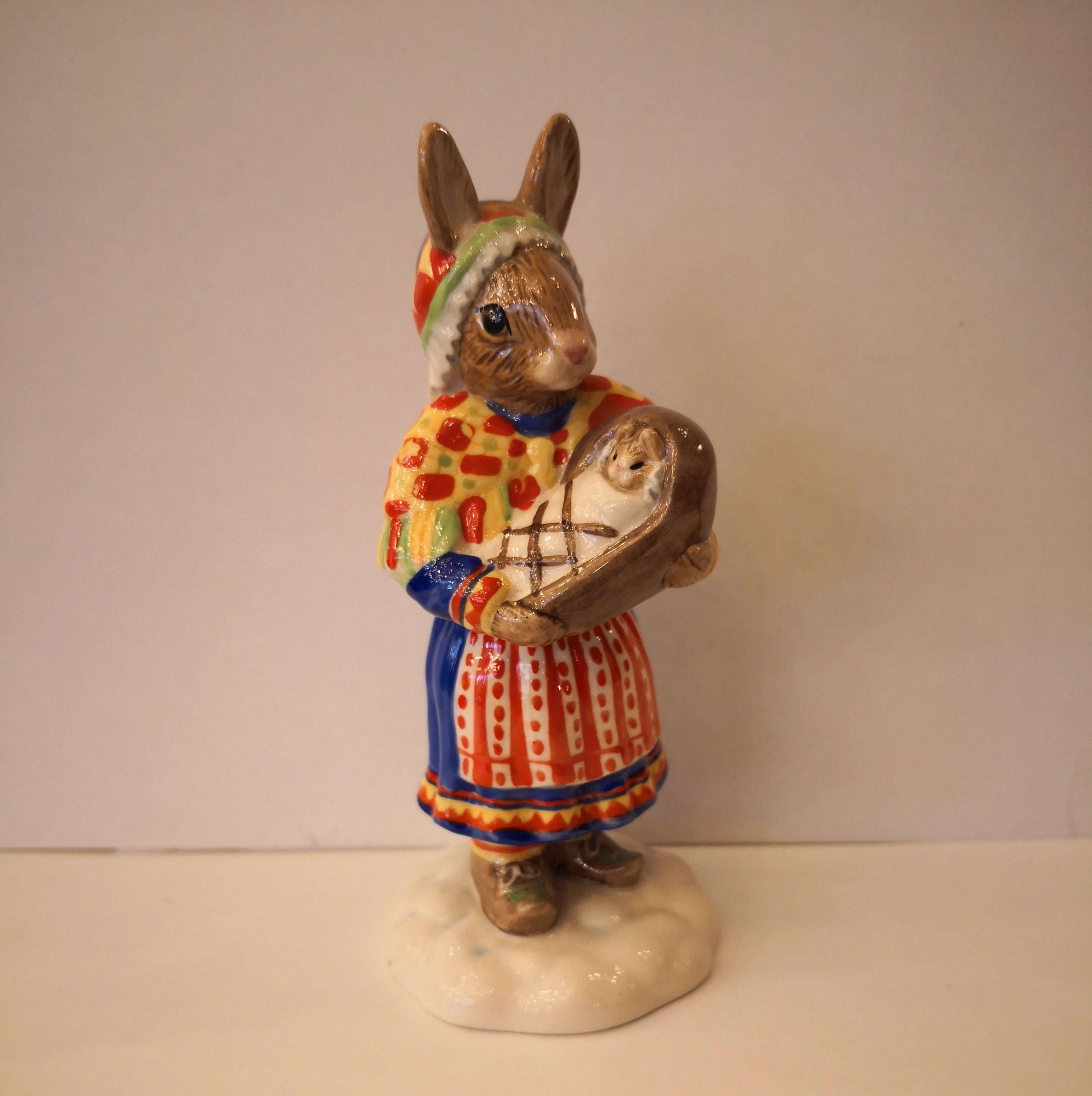 Royal Doulton BunnyKins &quot;Summer Lapland&quot;. Año 2003