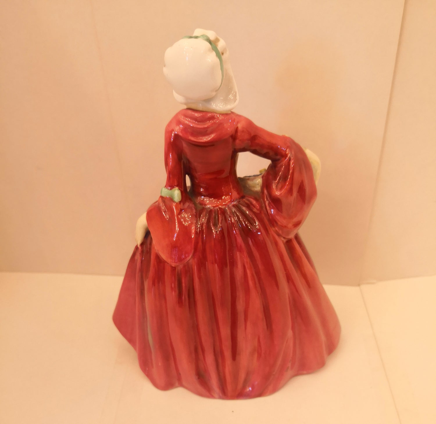 Figura porcelana inglesa Royal Doulton. Año 1950