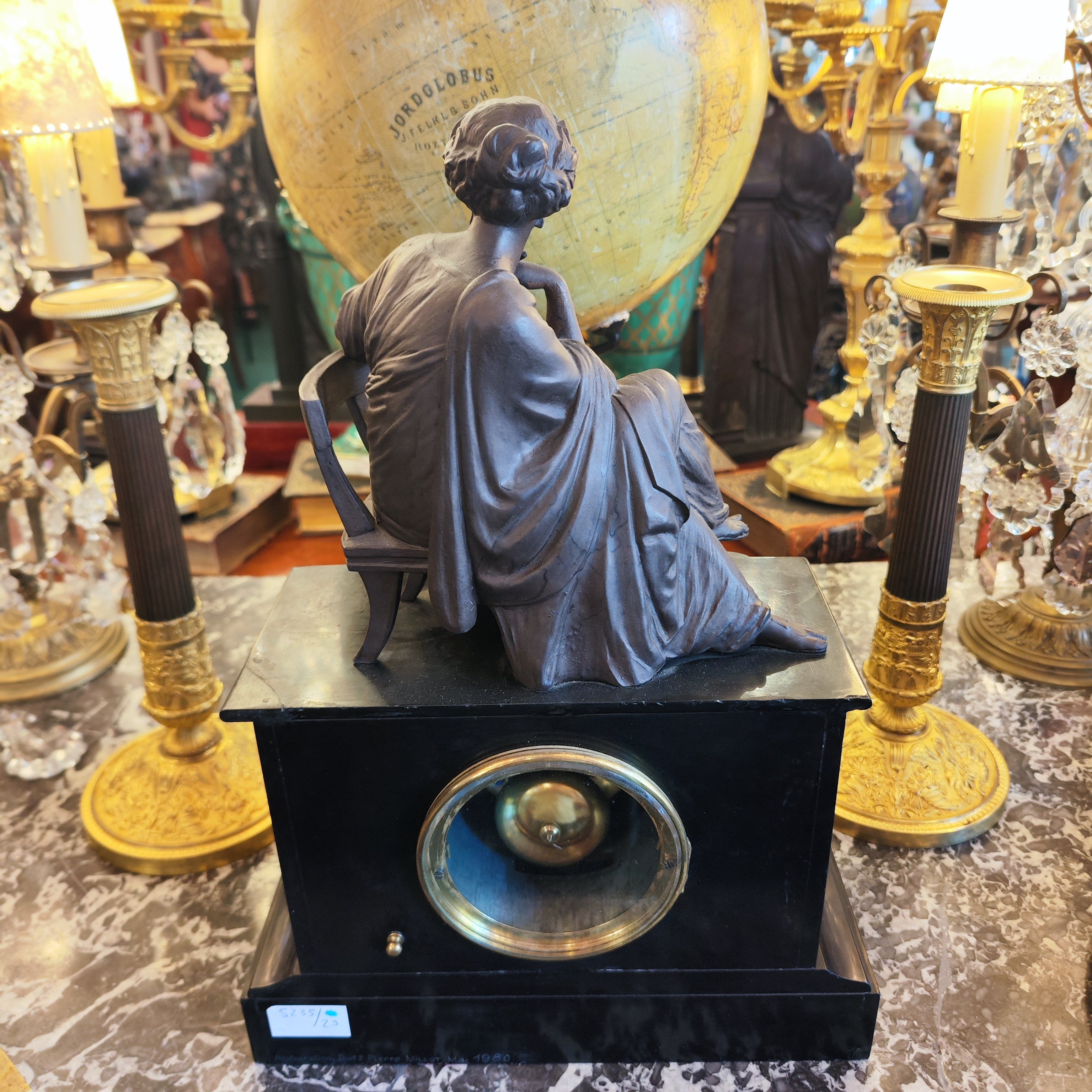 Reloj época Napoleón III mostrando a Calíope. Francia SXIX