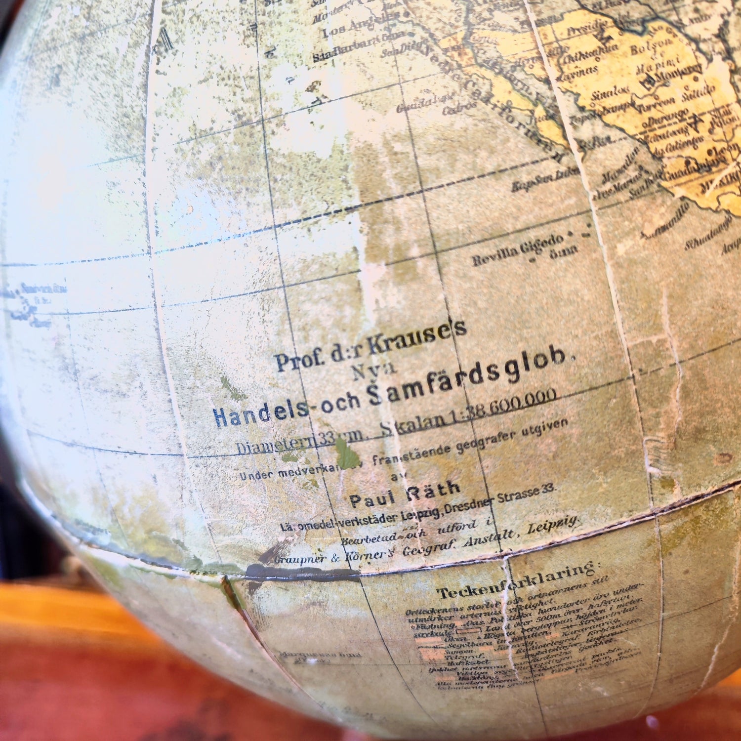 Globo terraqueo Paul Rath &amp; Dr Krause. Alemania 1920