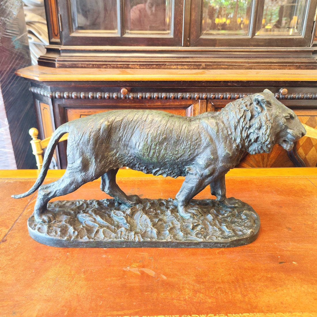 Tigre firma Christophe Fratin de bronce. Francia SXIX