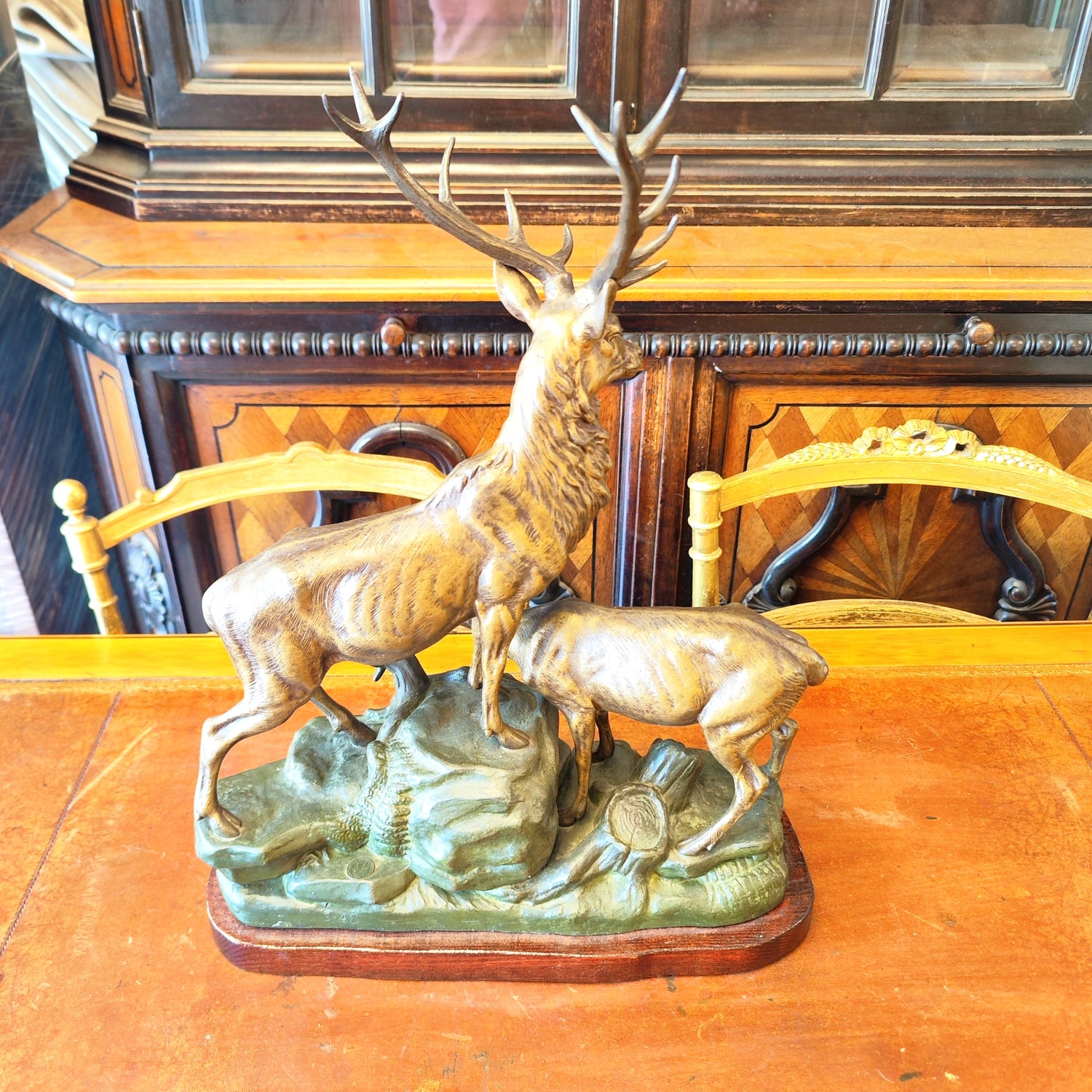 Importante figura venado Louis-Carvin. Francia SXIX