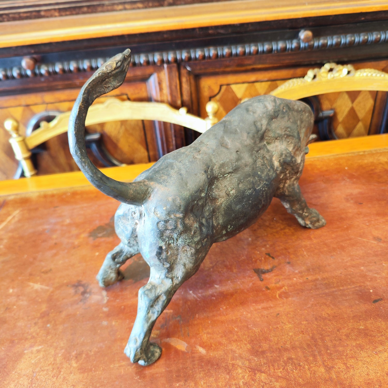 Toro Pierre firma Chenet Bronce. Francia SXX