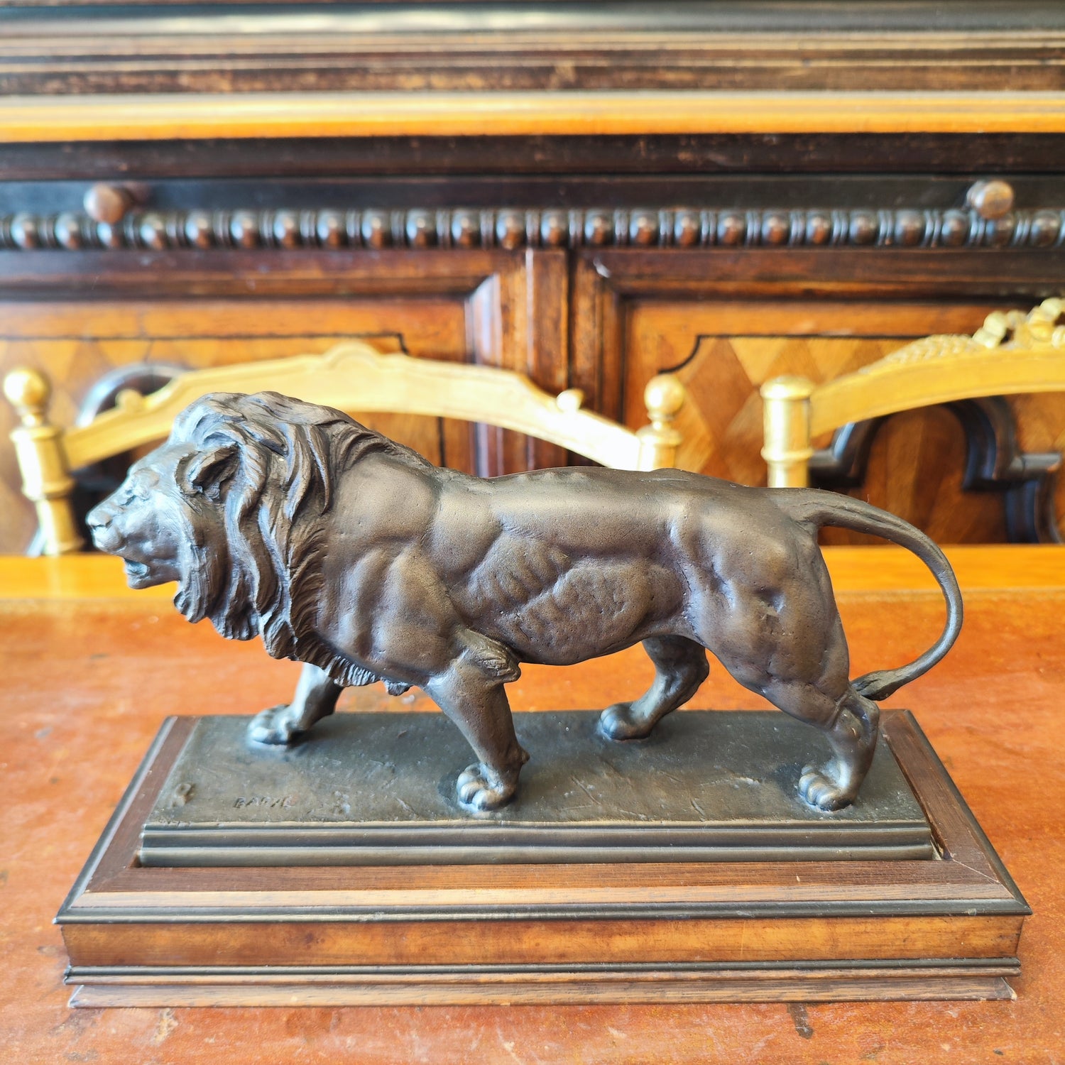 Escultura Leon Firma ANTOINE-LOUISE BAYRE. Francia XIX