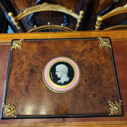 Espectalurar cave a liqueur Napoloen III. Paris SXIX