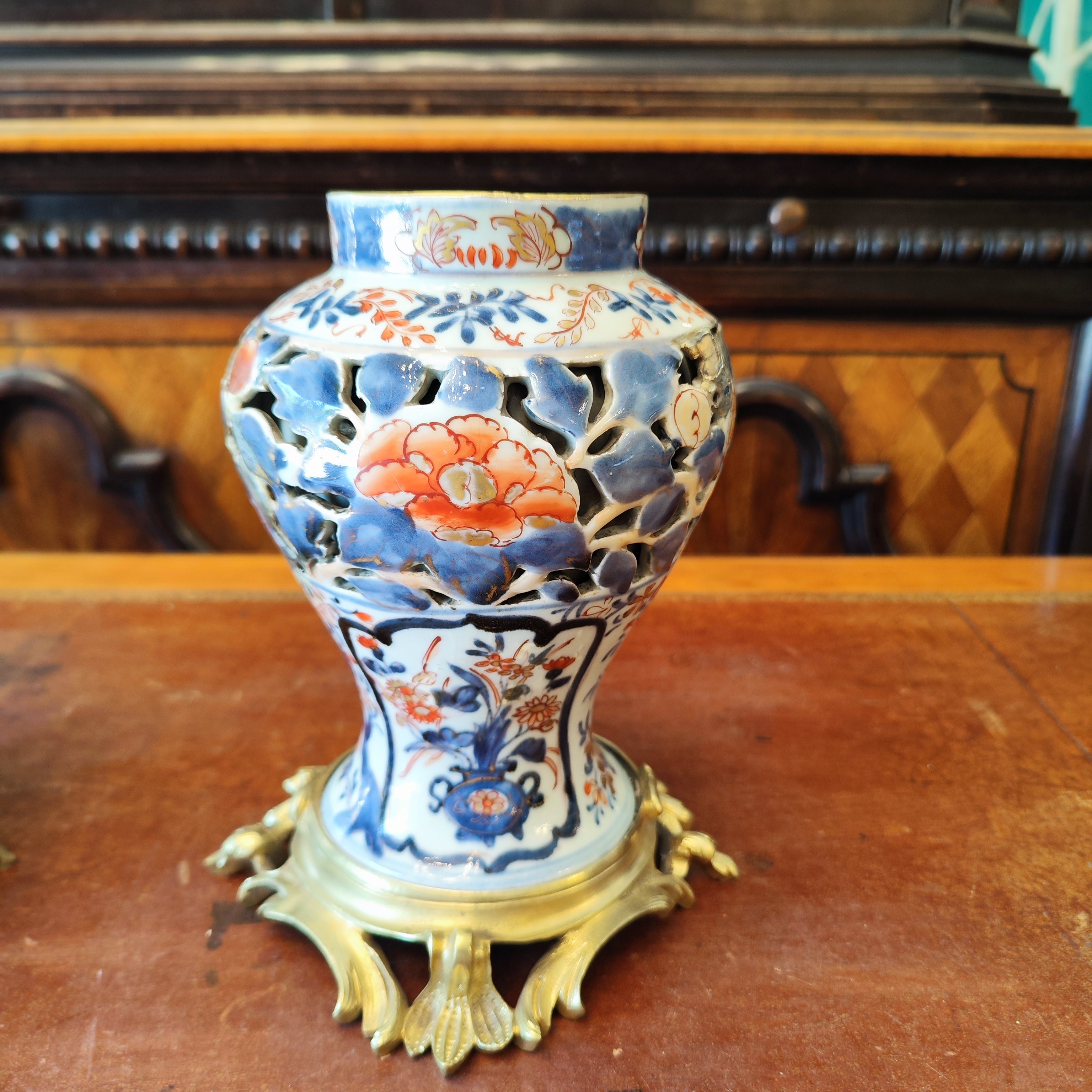 Par de Jarrones Imari Chinoiserie. Francia SXIX